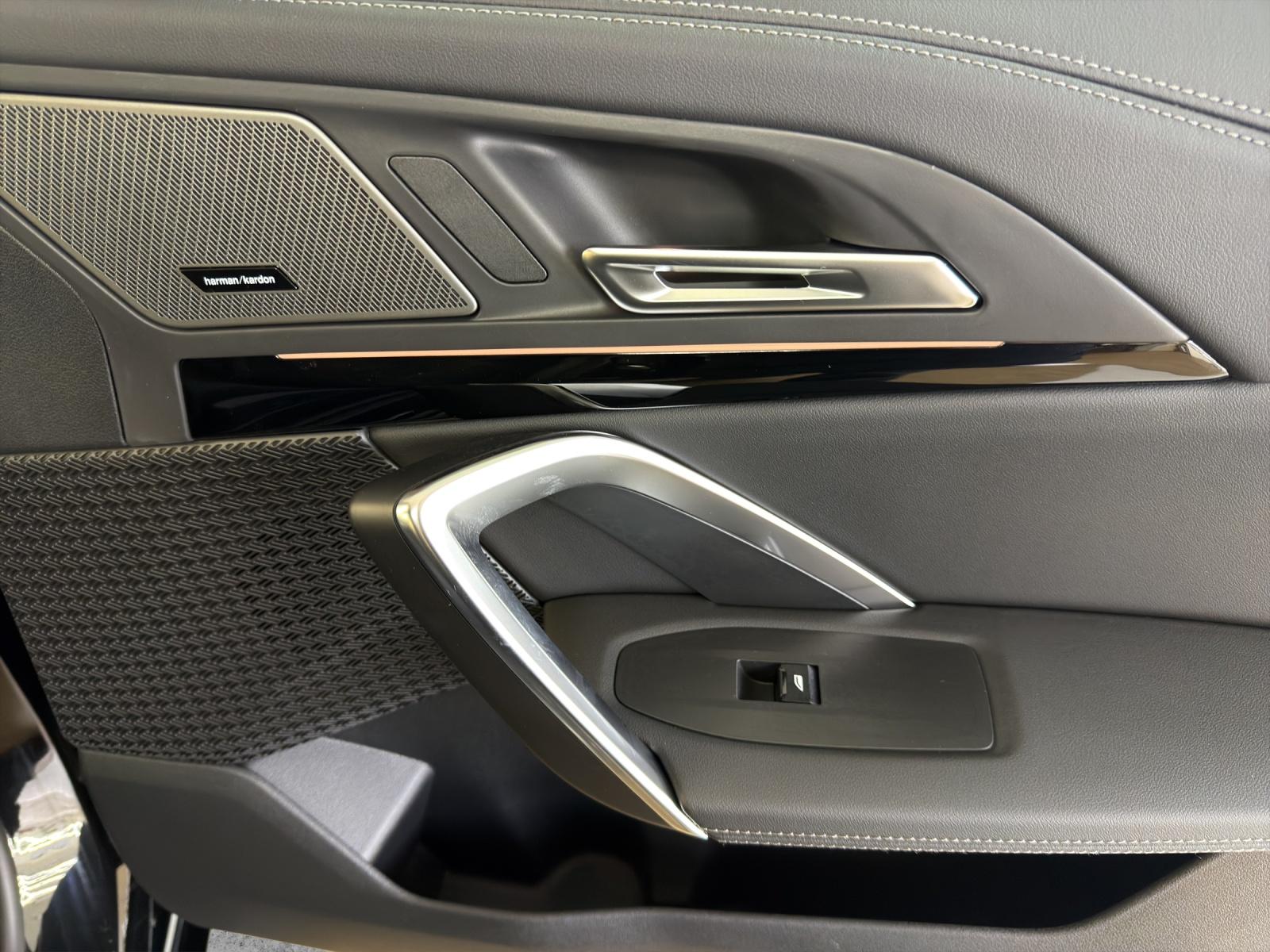BMW X1 U11 30e xDrive paddles-image-15
