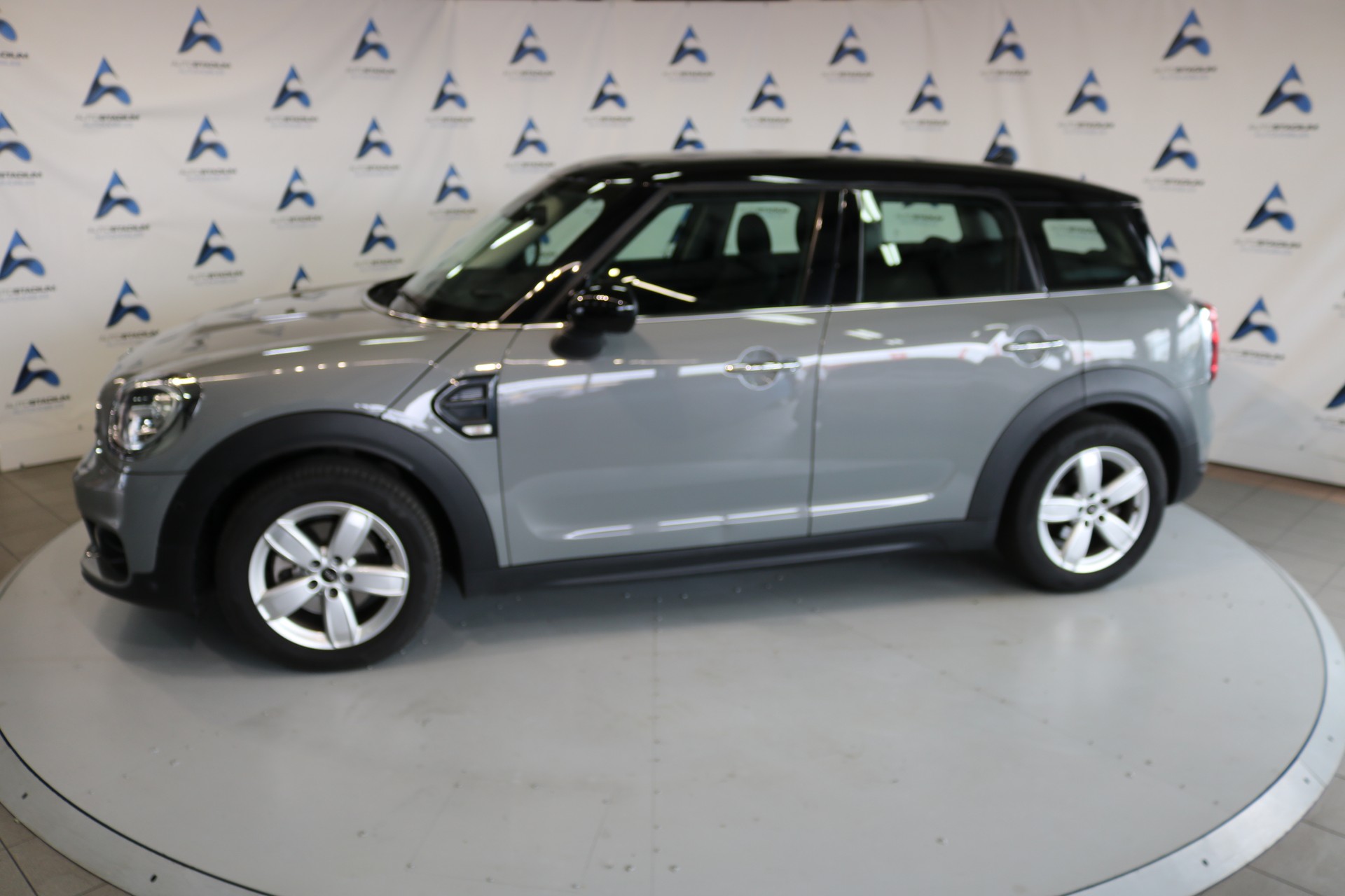 MINI Countryman Cooper ALL4-image-9