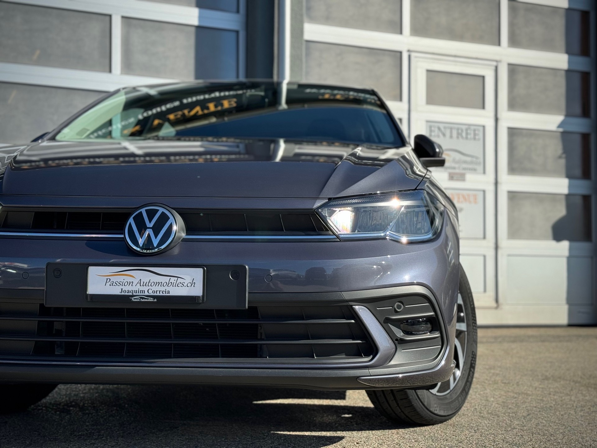 VW Polo 1.0 TSI Life - Véhicule Suisse (CH)-image-4