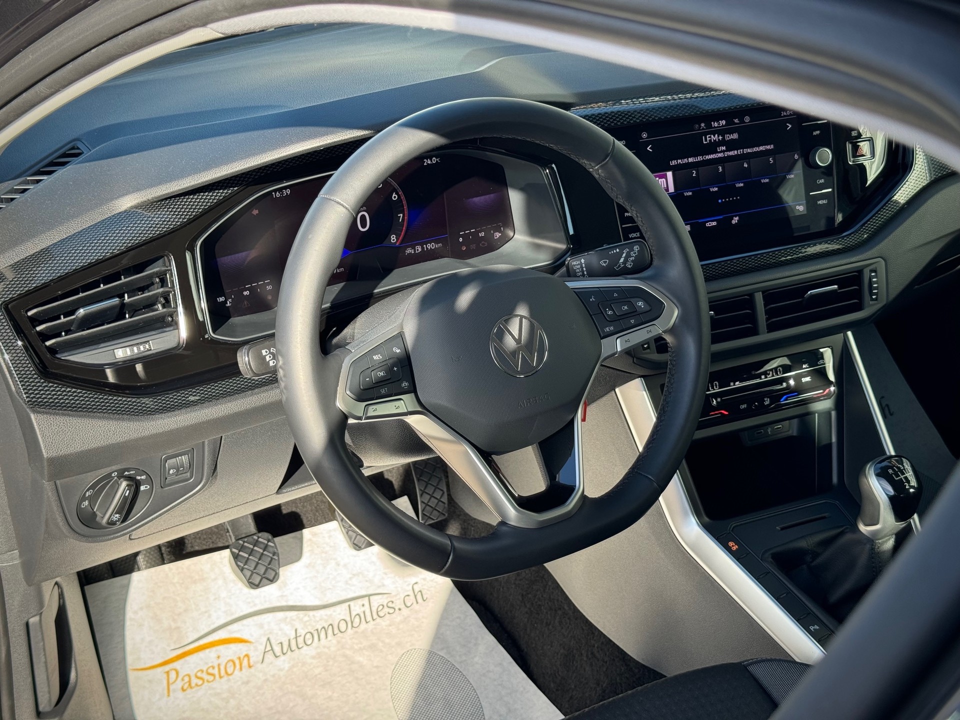 VW Polo 1.0 TSI Life - Véhicule Suisse (CH)-image-6