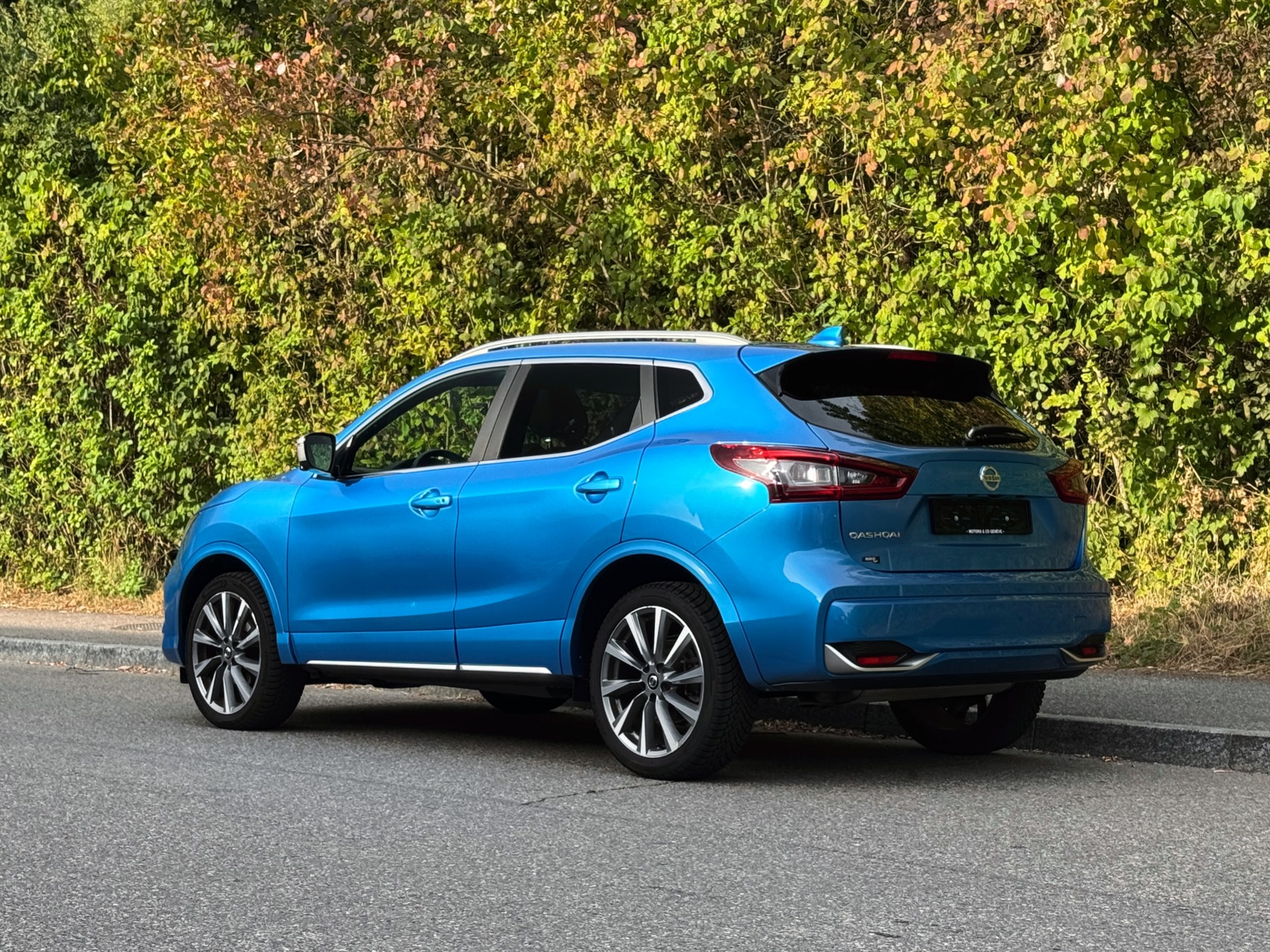 NISSAN Qashqai 1.3 DIG-T tekna-showroom-element-3