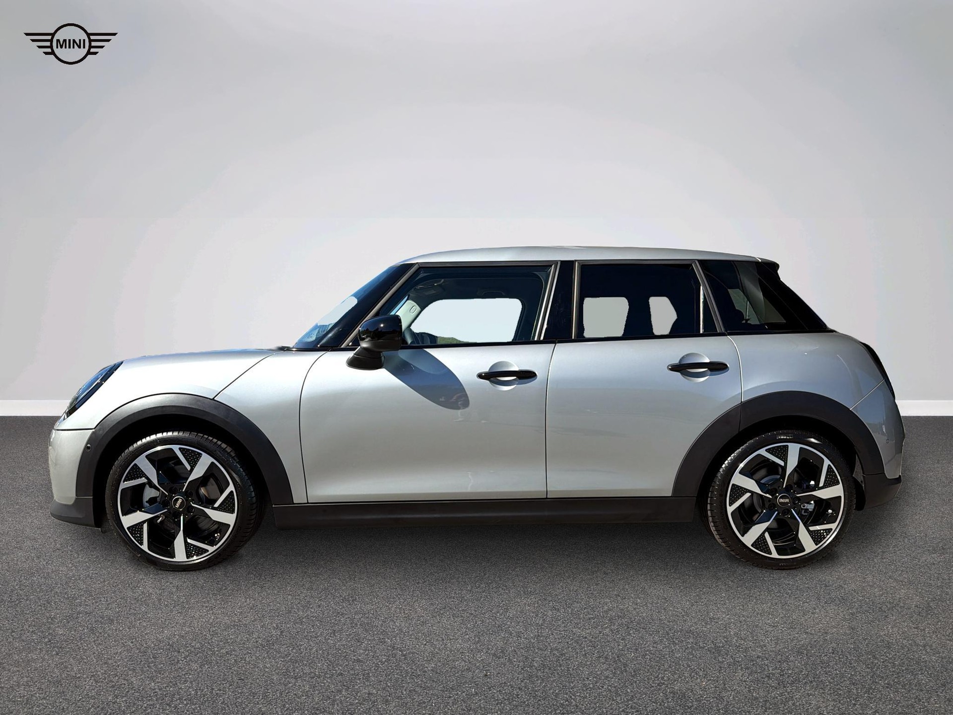 MINI Cooper 5 door C-showroom-element-2