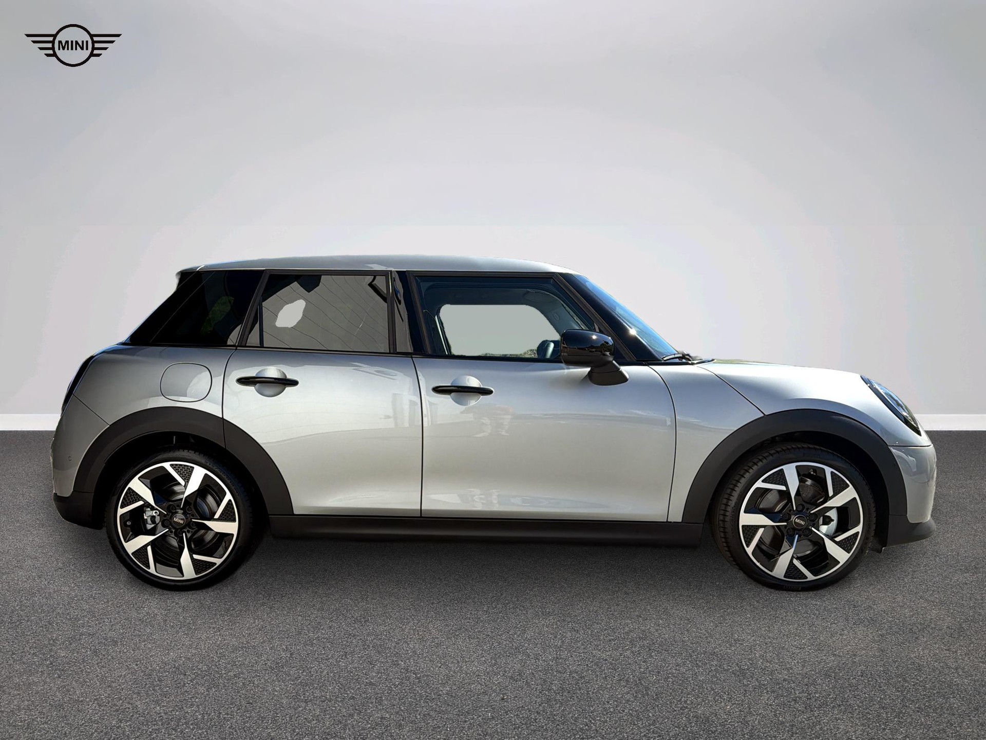 MINI Cooper 5 door C-showroom-element-1