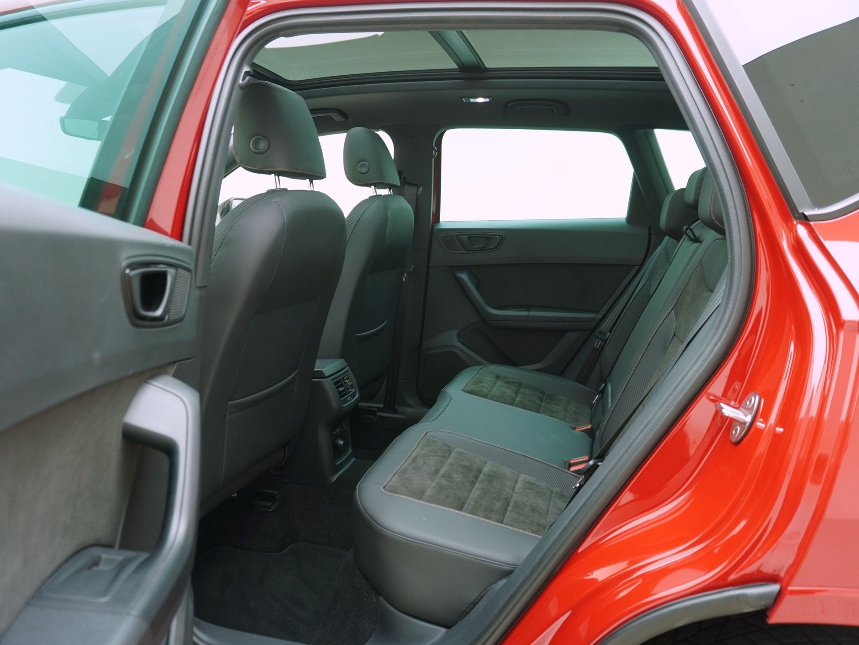 CUPRA Ateca 2.0 TSI DSG 4Drive-image-12