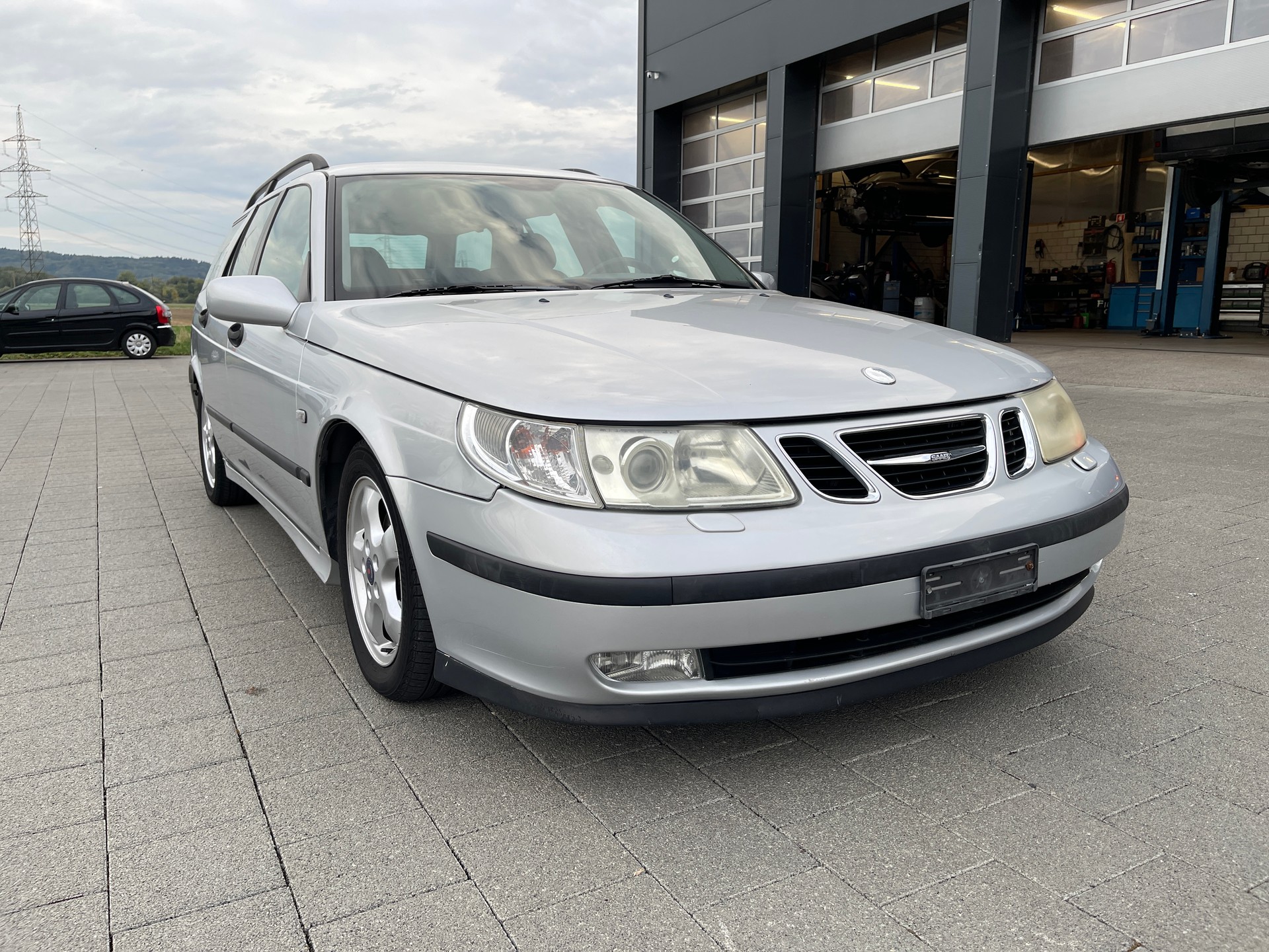 SAAB 9-5 2.0t Vector-image-5