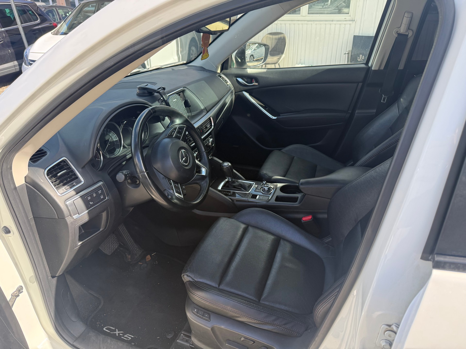 MAZDA CX-5 2.2 D HP Revolution AWD Automatic-image-11