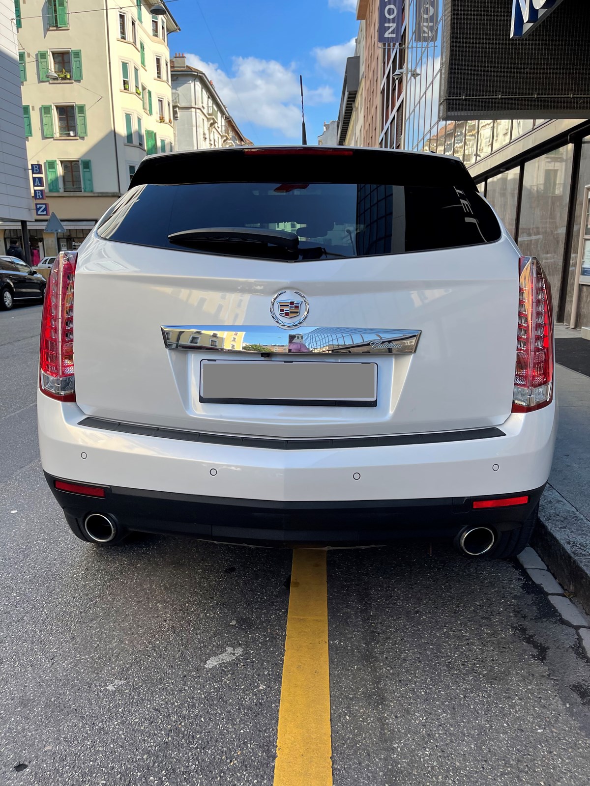 CADILLAC SRX 3.6 V6 Premium 4WD Automatic-image-2