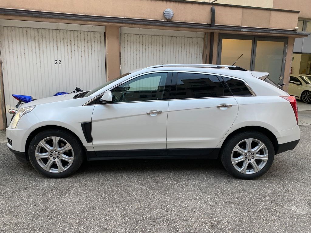 CADILLAC SRX 3.6 V6 Premium 4WD Automatic-image-1
