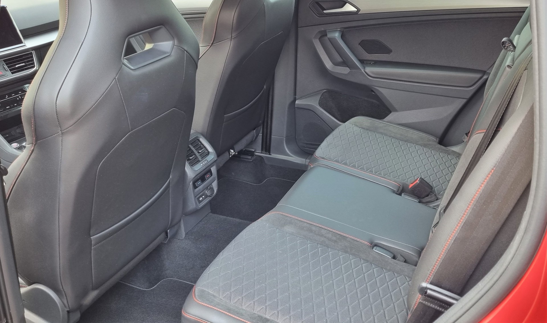 SEAT Tarraco 1.4 eHybrid Hola FR DSG-image-10