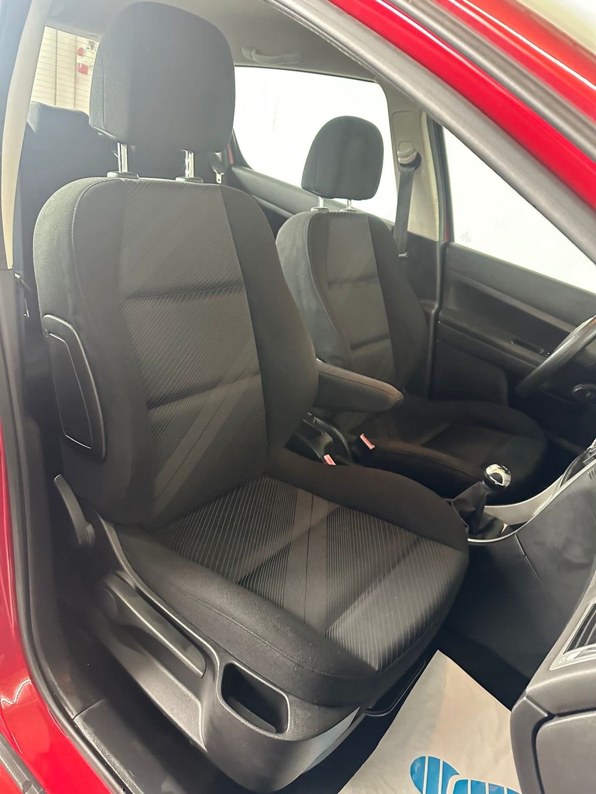 PEUGEOT 307 1.6 16V XS-image-16