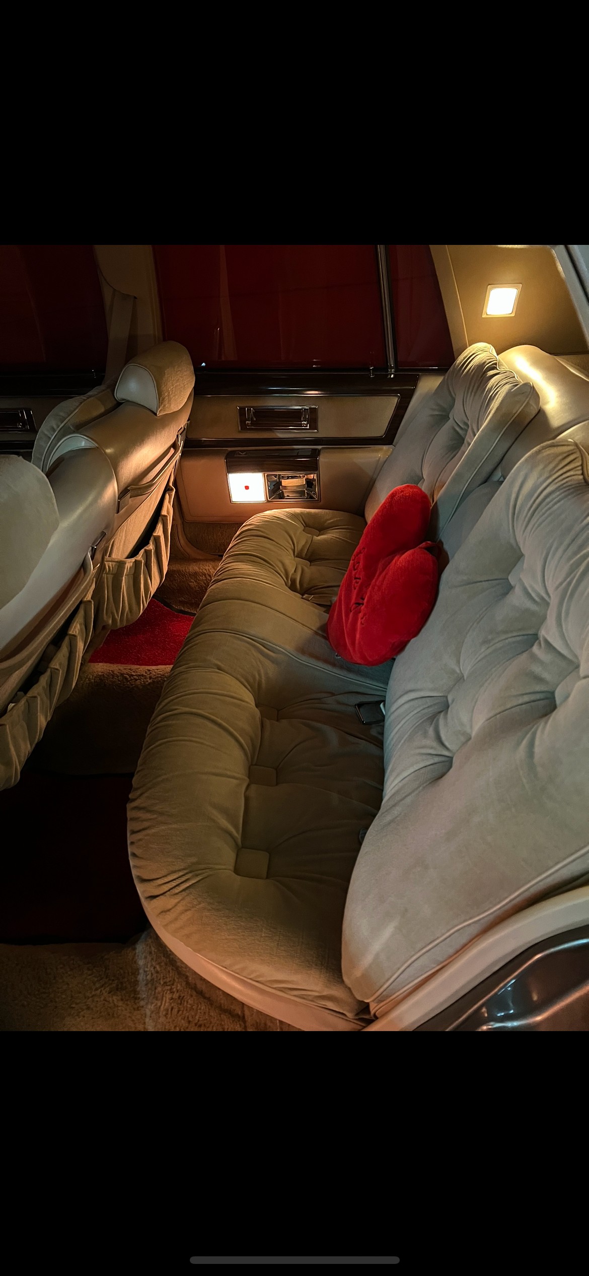 CADILLAC Limousine-image-5
