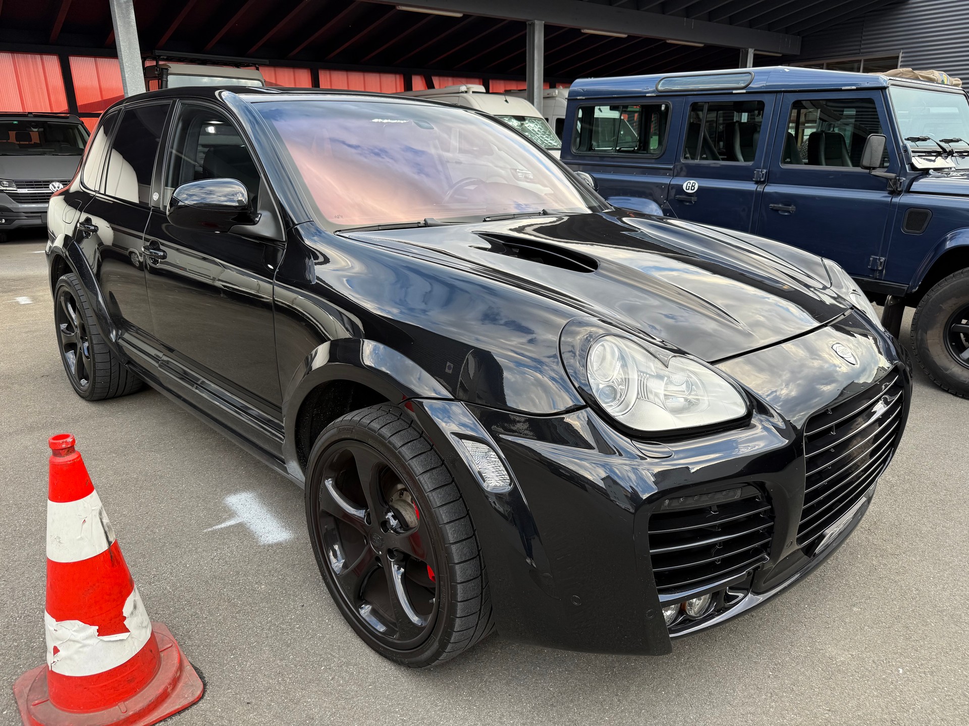 PORSCHE Cayenne Turbo S