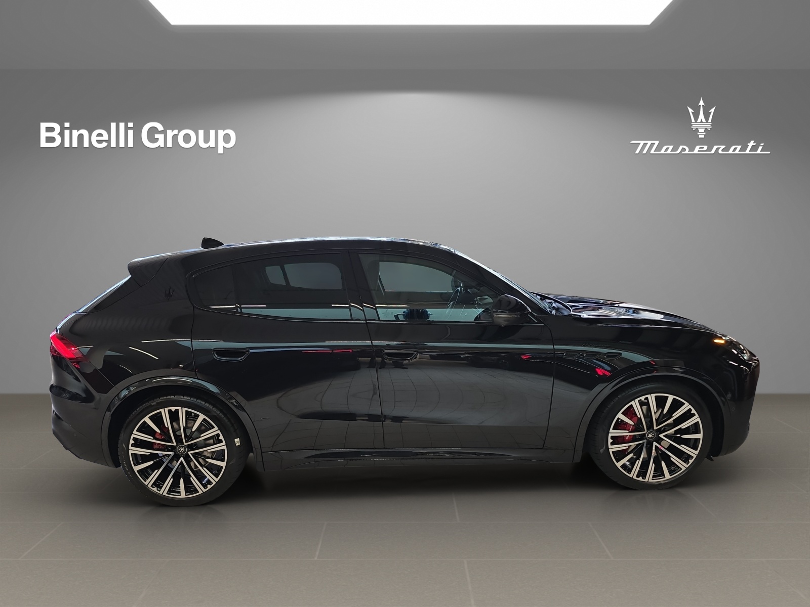MASERATI Grecale 2.0 MHEV Modena Hybrid Automatica-showroom-element-3