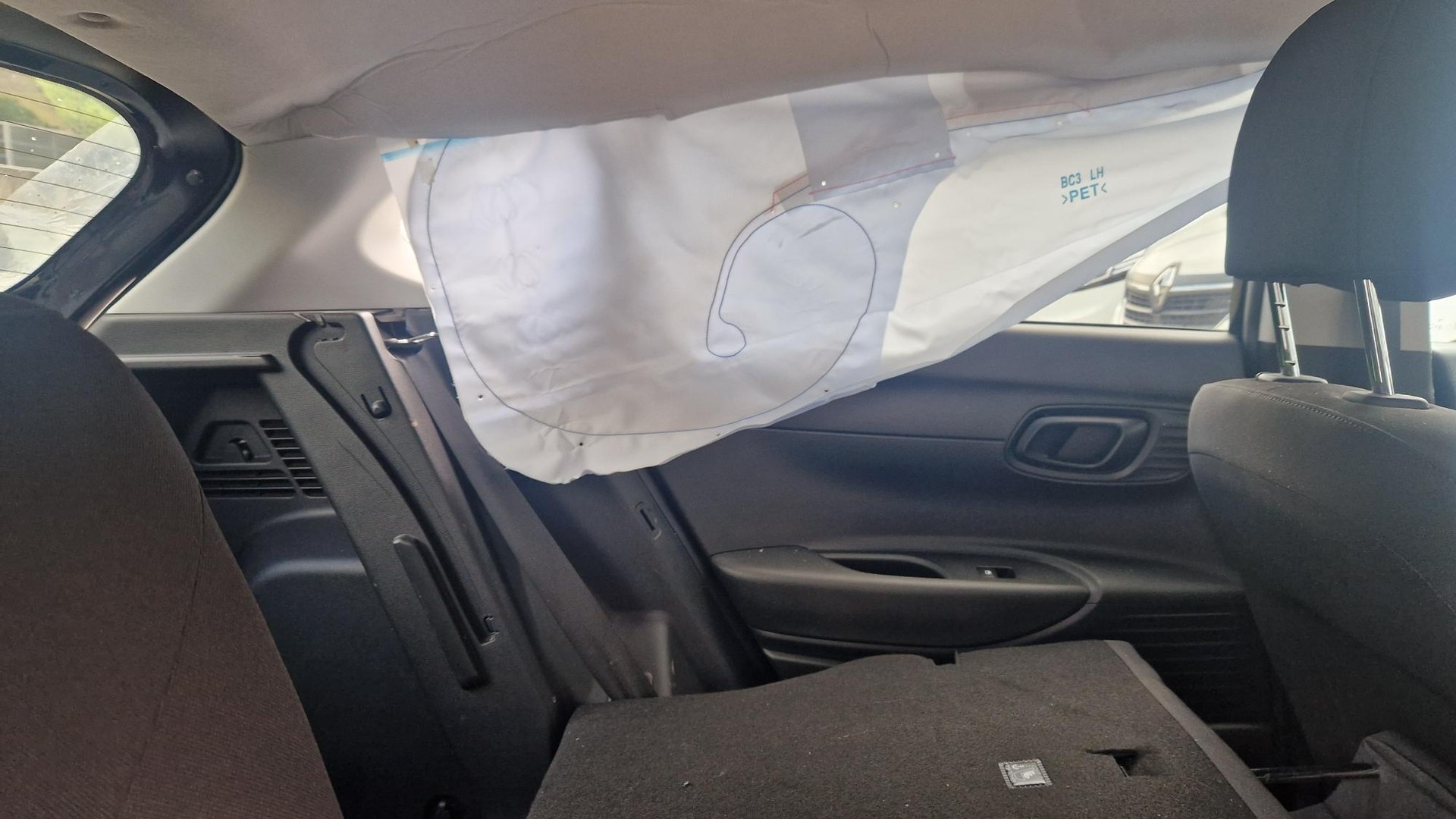 HYUNDAI i20 1.0 T-GDi Amplia-image-15