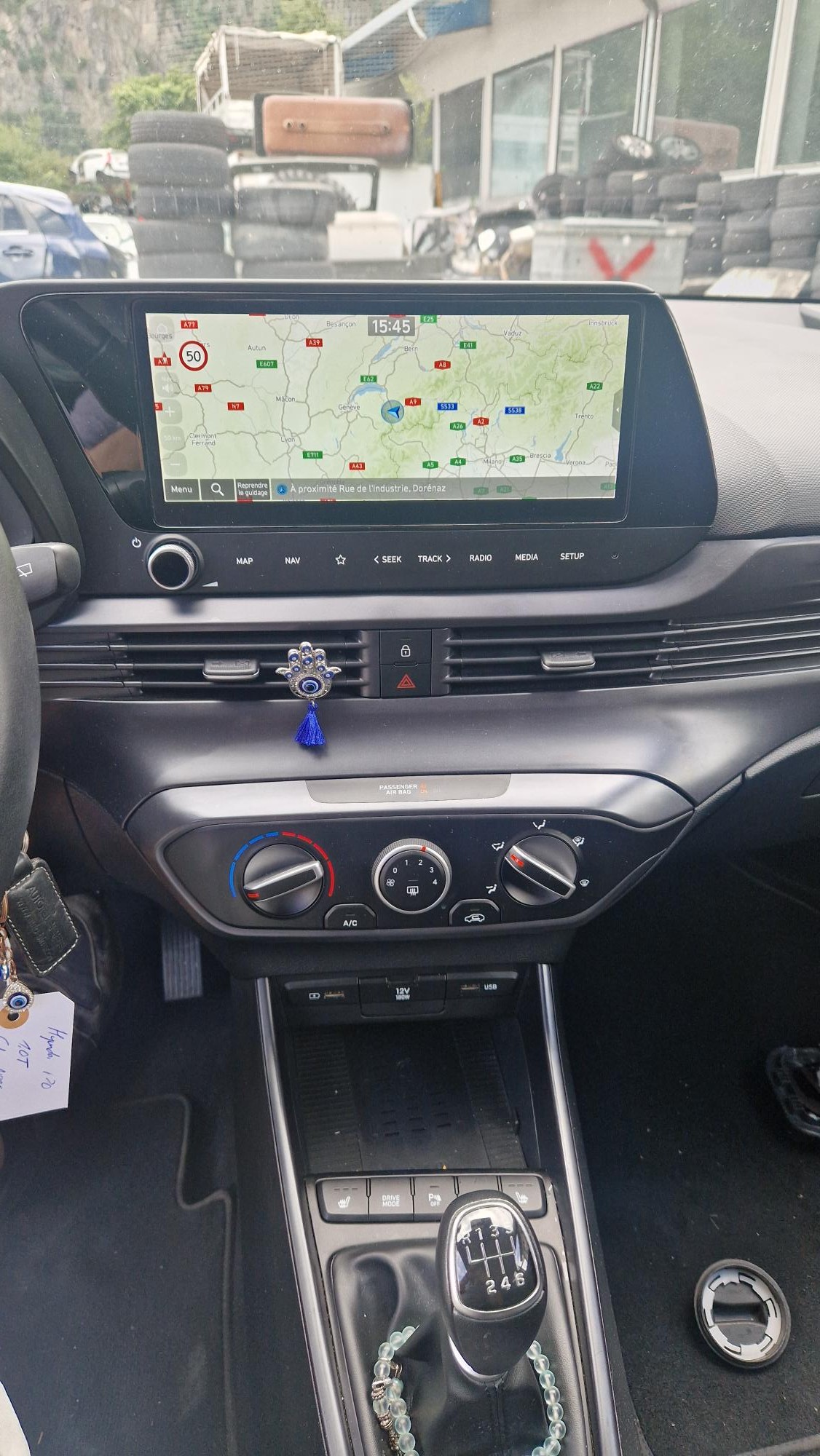 HYUNDAI i20 1.0 T-GDi Amplia-image-8