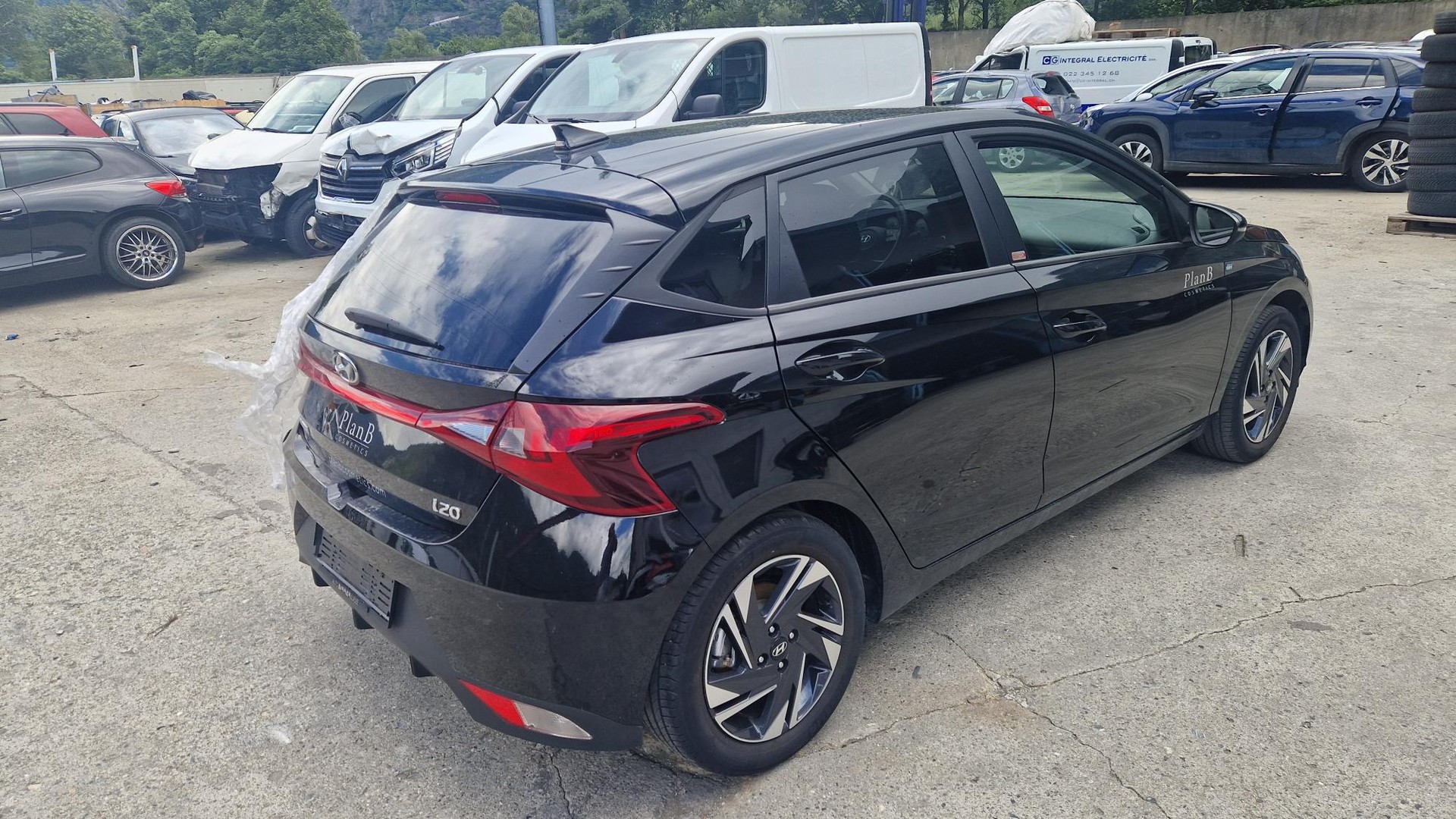 HYUNDAI i20 1.0 T-GDi Amplia-image-5
