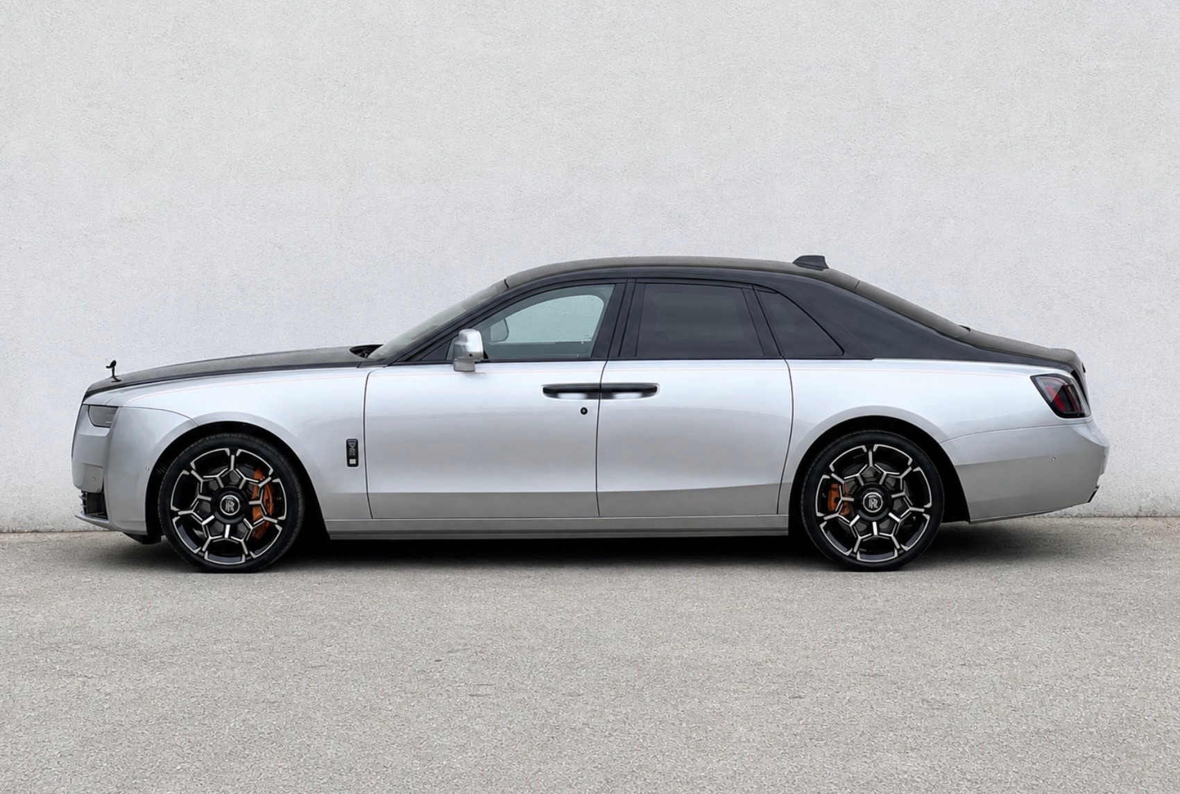 ROLLS-ROYCE Black Badge Ghost-image-2