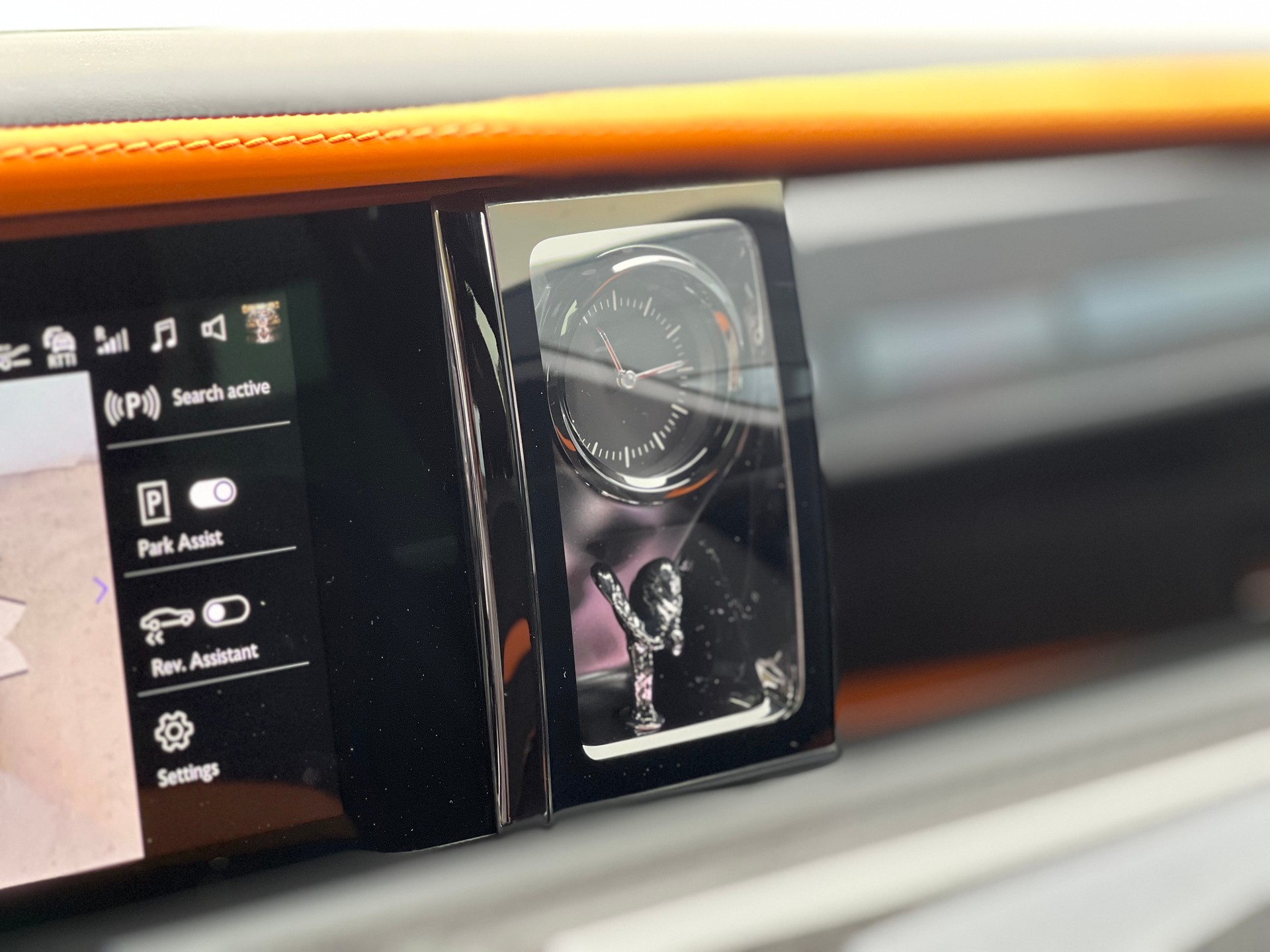 ROLLS-ROYCE Black Badge Ghost-image-10