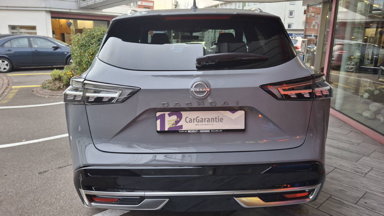 NISSAN Qashqai 1.3 DIG-T Tekna 4x4-image-4