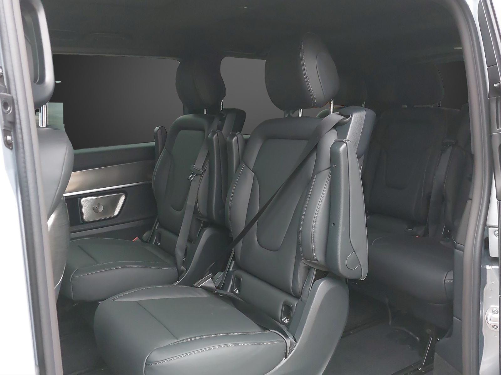 MERCEDES-BENZ V 300 d lang Swiss Edition 9G-Tronic-image-7