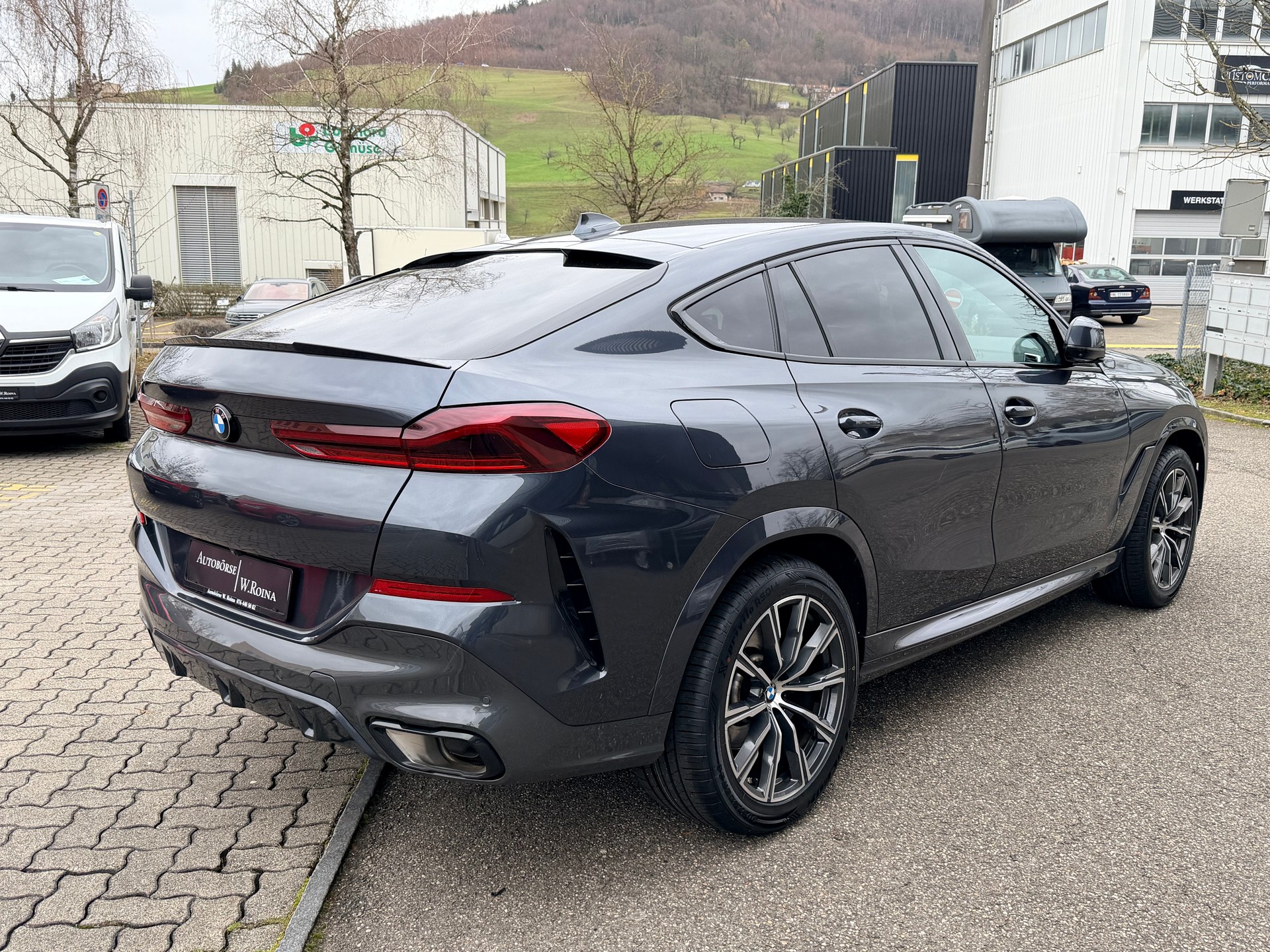 BMW X6 xDrive 48V 30d M Sport Steptronic-showroom-element-3
