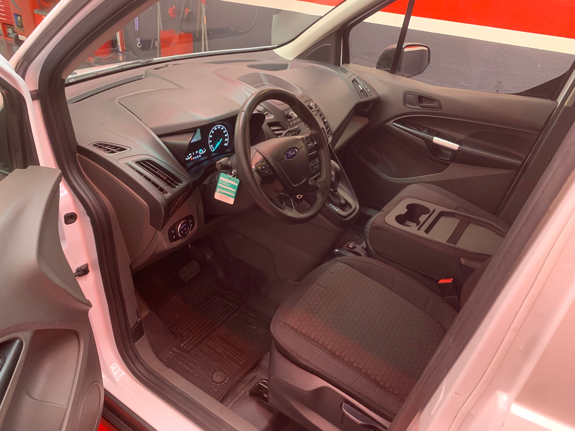 FORD Transit Connect Van T200 1.5 Eco Blue Ambiente A-image-7