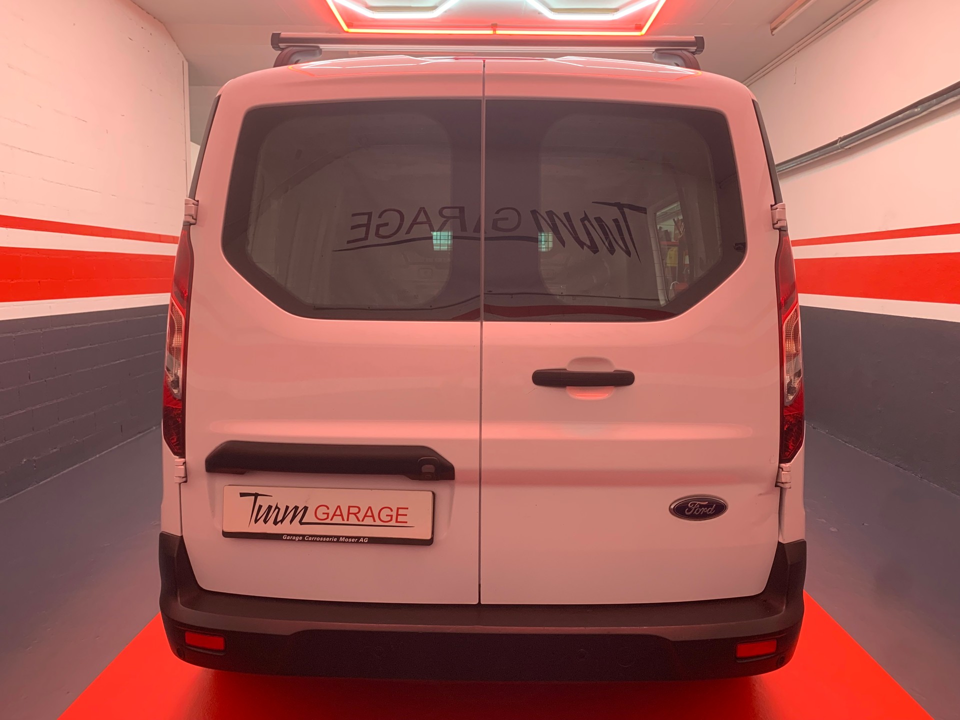 FORD Transit Connect Van T200 1.5 Eco Blue Ambiente A-image-4