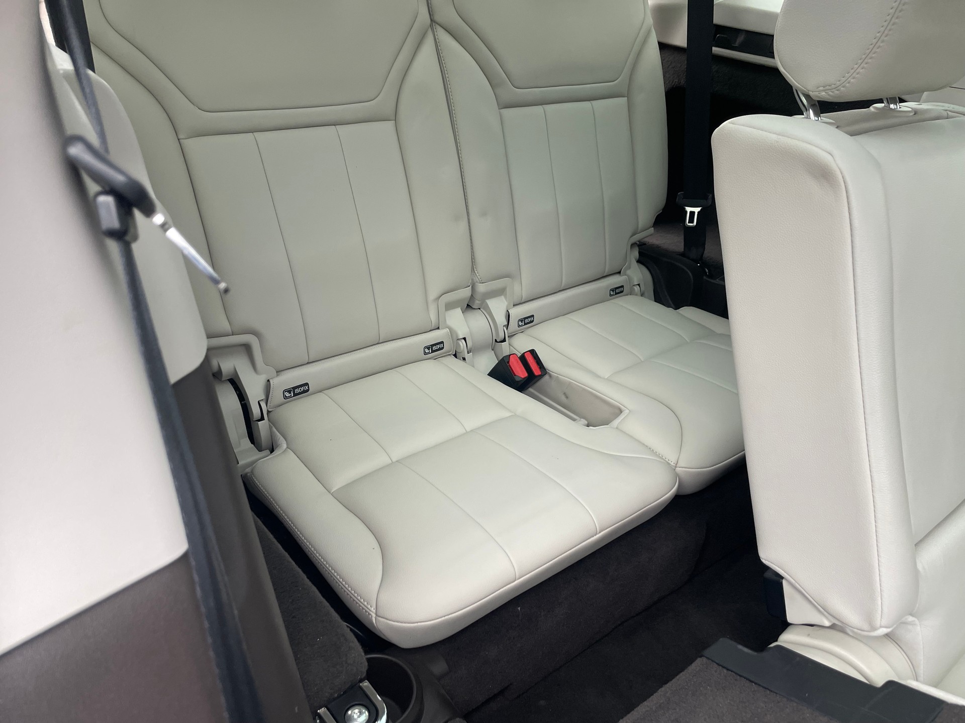 LAND ROVER Discovery 3.0 Si6 HSE Luxury Automatic-image-7