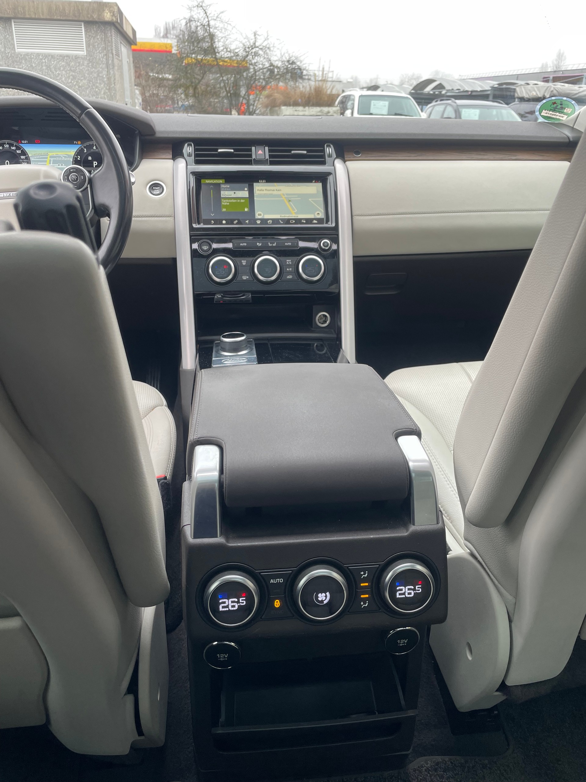 LAND ROVER Discovery 3.0 Si6 HSE Luxury Automatic-image-15