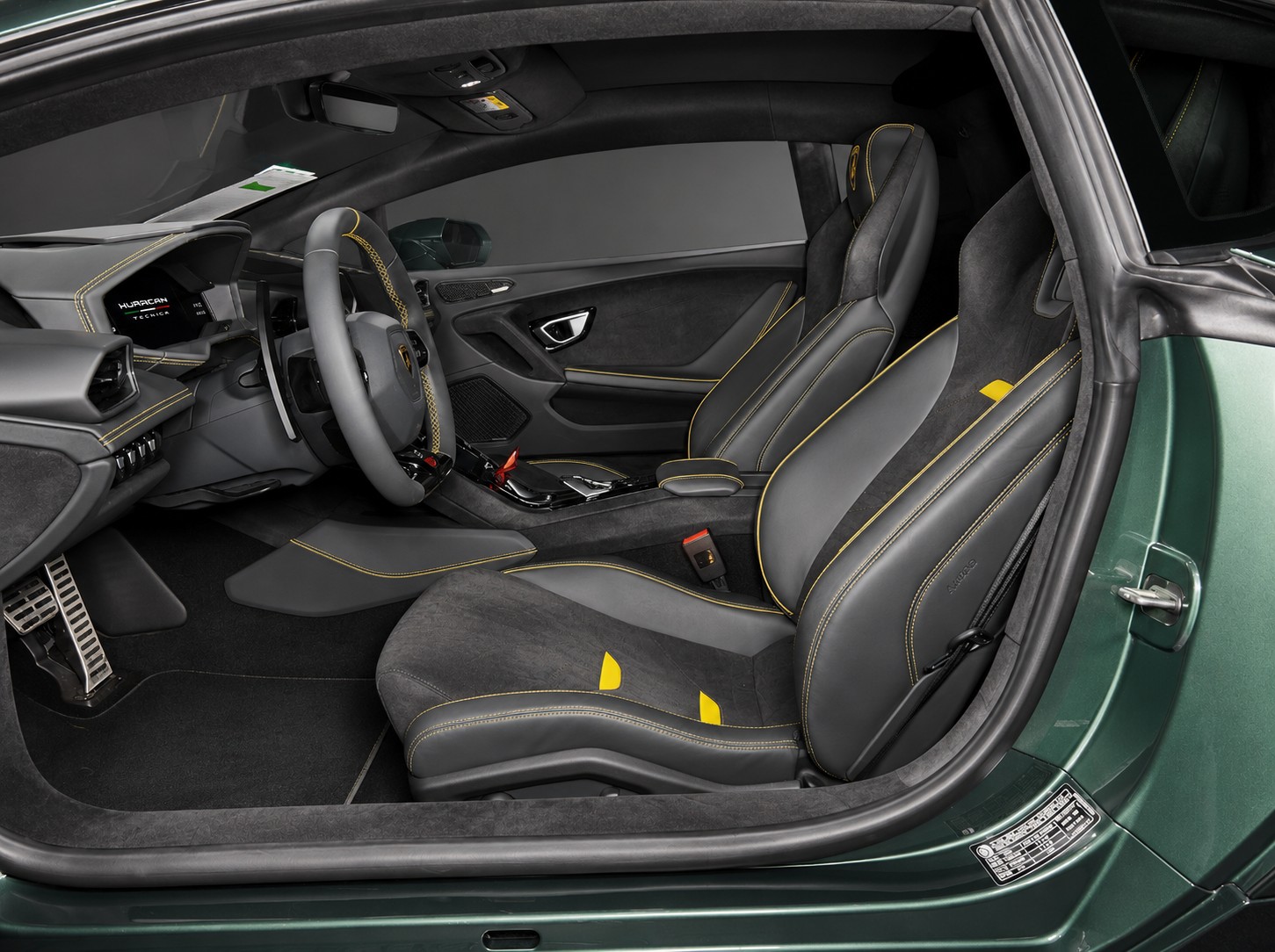 LAMBORGHINI Huracan Coupé 5.2 Tecnica 640 PS CH FAHRZEUG-image-8