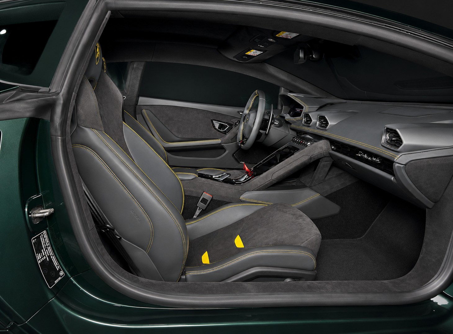LAMBORGHINI Huracan Coupé 5.2 Tecnica 640 PS CH FAHRZEUG-image-9