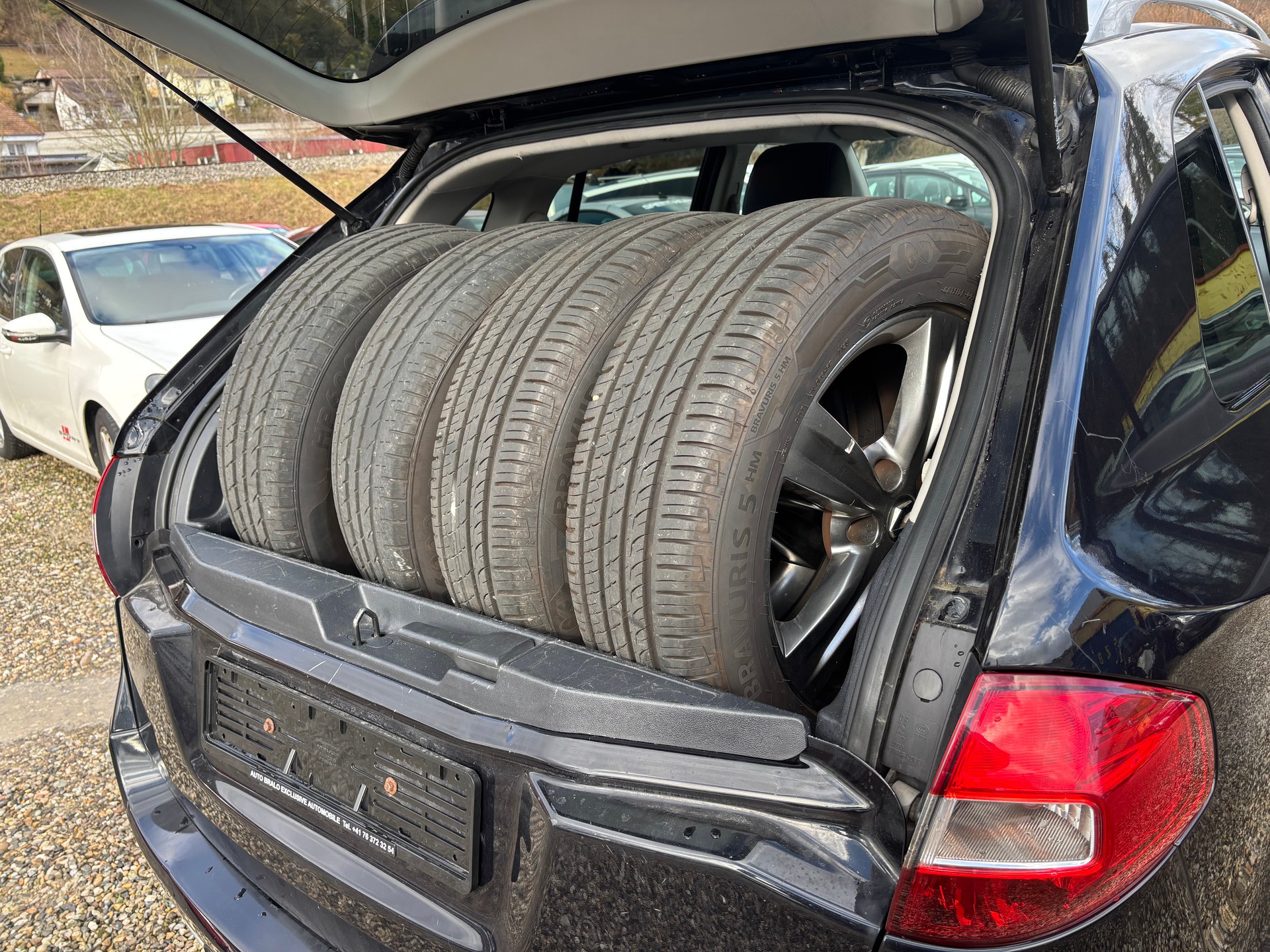RENAULT Koleos 2.5 Bose 4x4 CVT-image-6