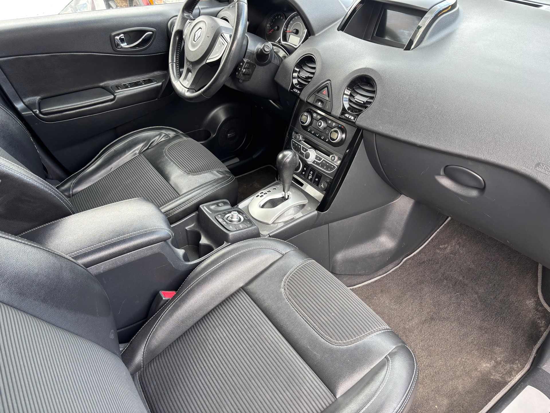RENAULT Koleos 2.5 Bose 4x4 CVT-image-7