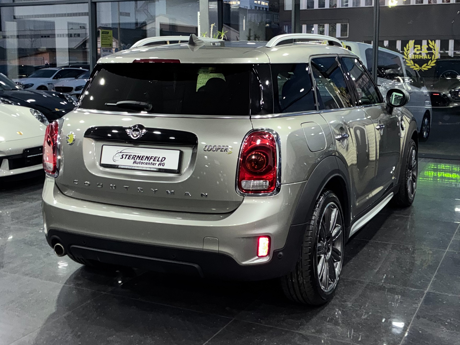 MINI Countryman Cooper S E ALL4 Steptronic-image-5