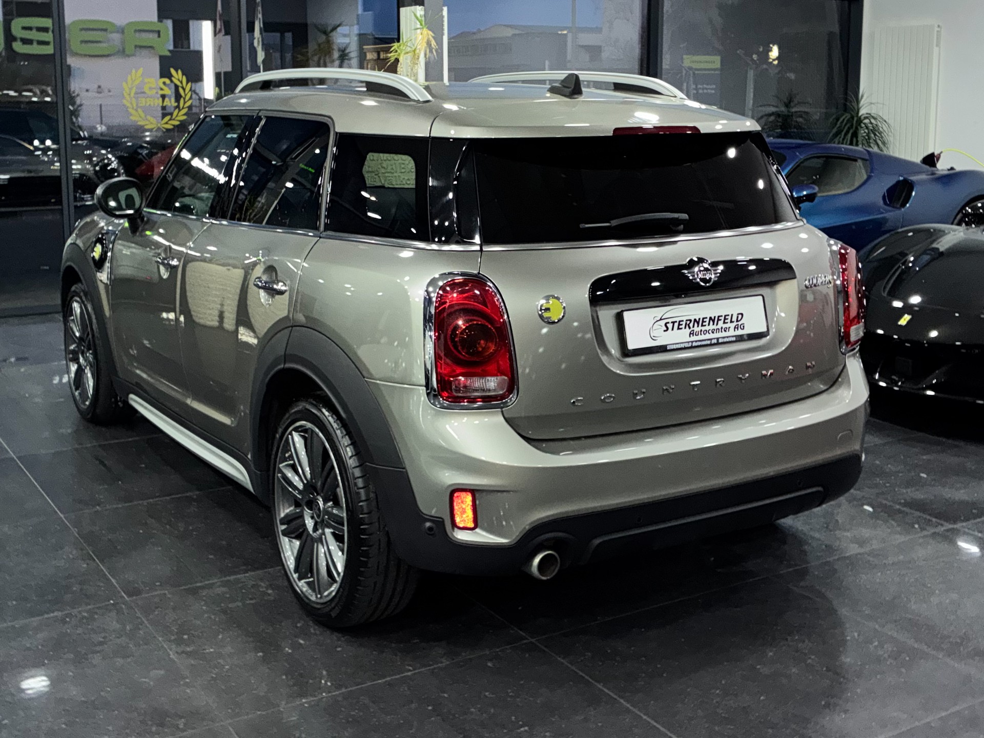 MINI Countryman Cooper S E ALL4 Steptronic-image-4