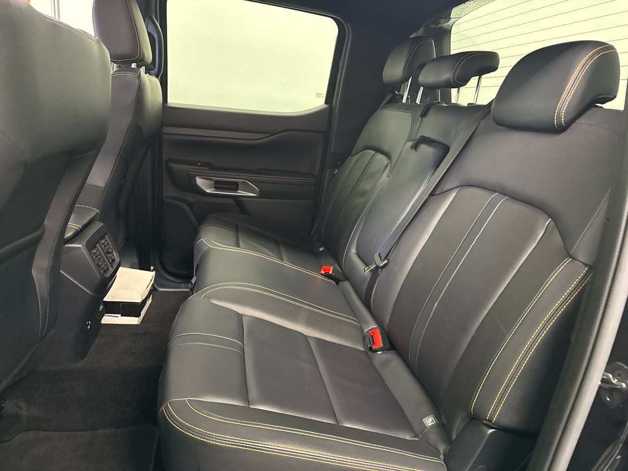 FORD Ranger Wildtrak 3.0 Eco Blue e-4WD Automat-image-11