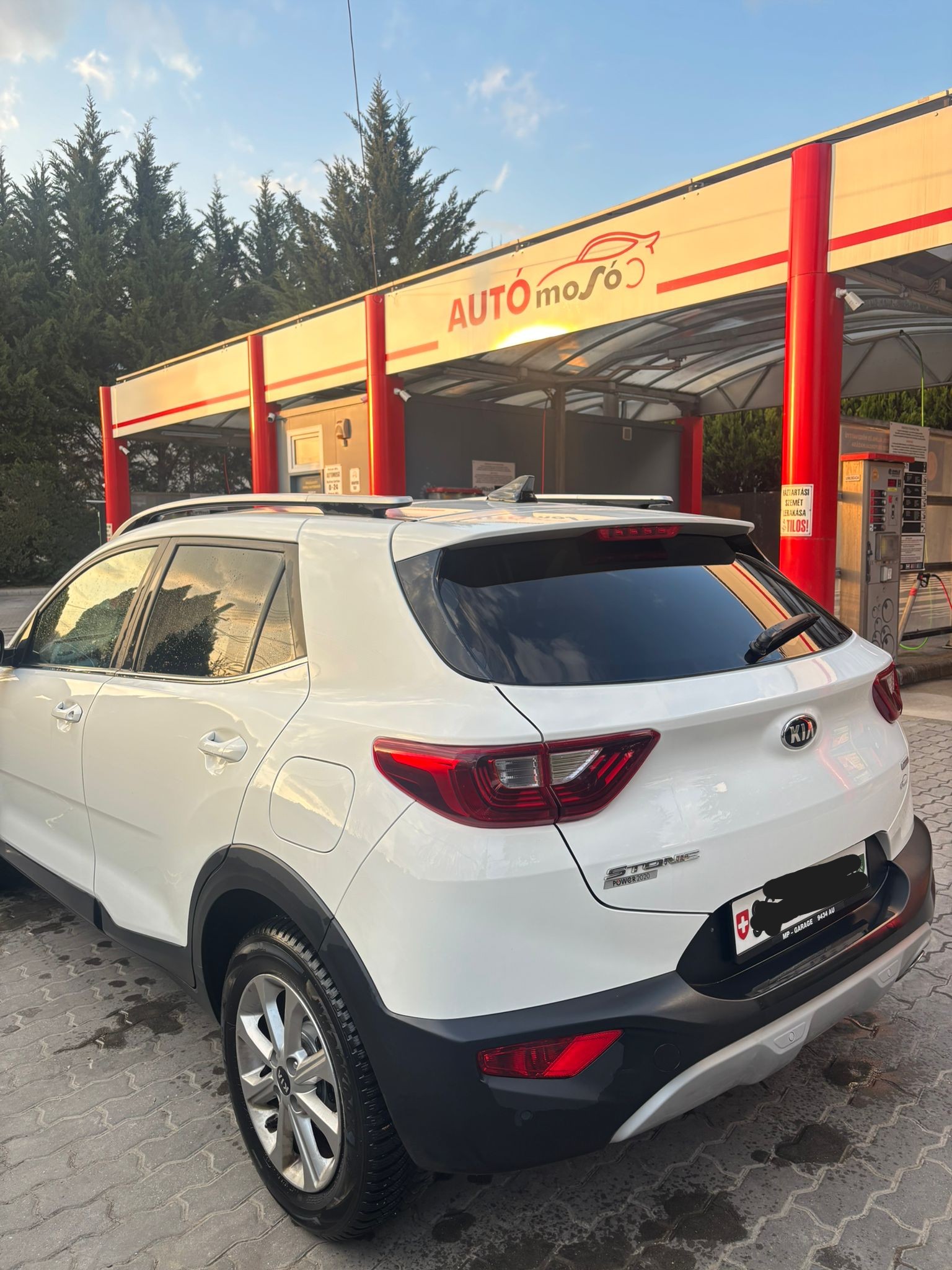 KIA Stonic 1.0 T-GDi-image-4