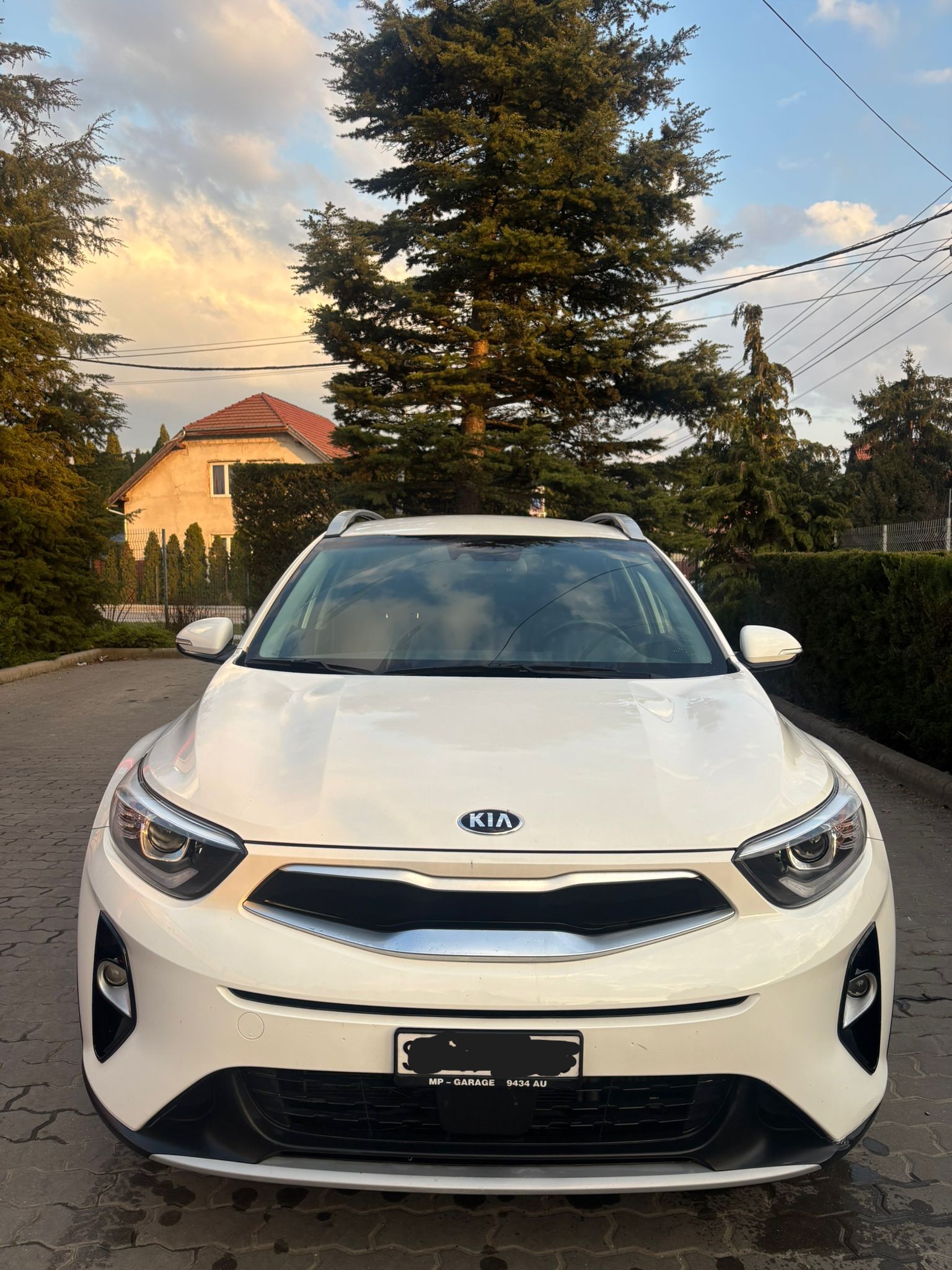 KIA Stonic 1.0 T-GDi-image-1