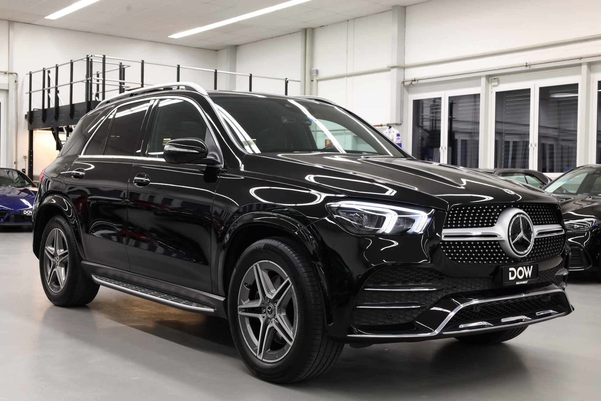 MERCEDES-BENZ GLE 300 d AMG Line 4matic-showroom-element-1