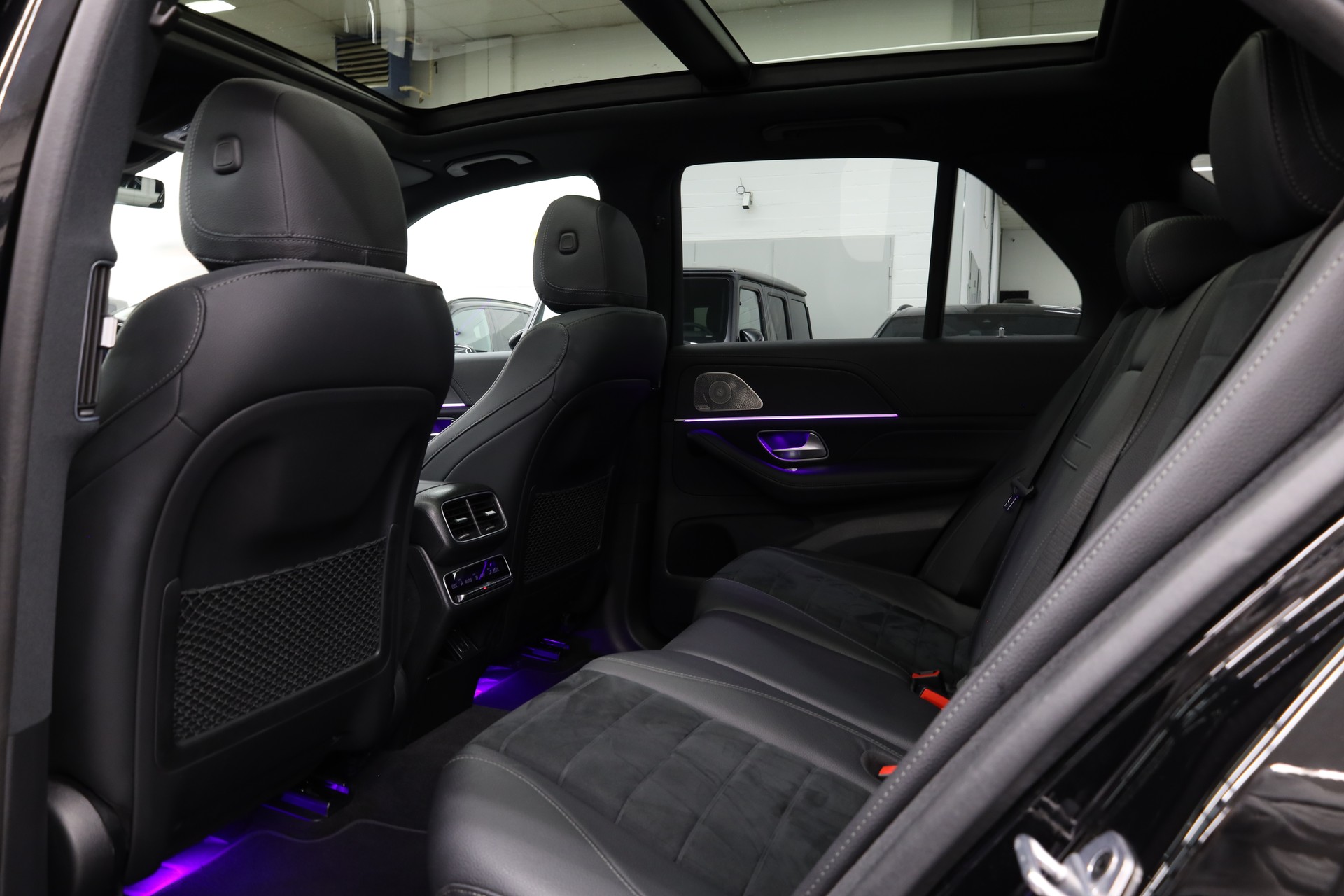MERCEDES-BENZ GLE 300 d AMG Line 4matic-image-22