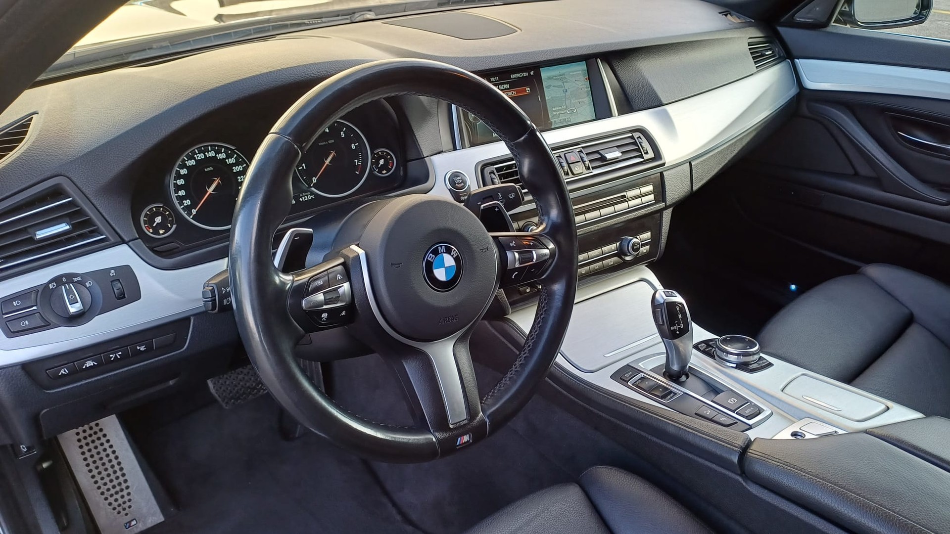 BMW 535i Touring xDrive M-Sportpaket-image-10