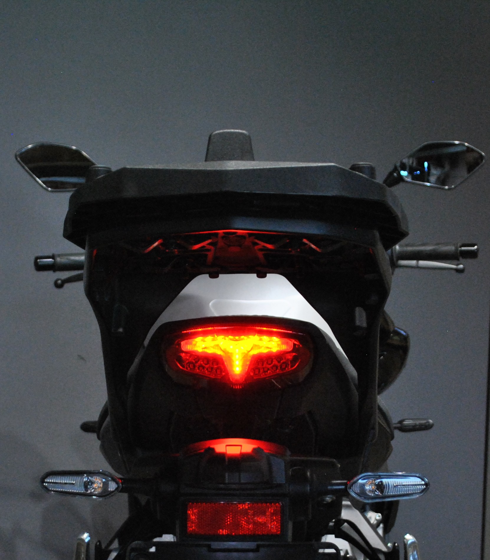 YAMAHA MT-10 SP ABS-image-7