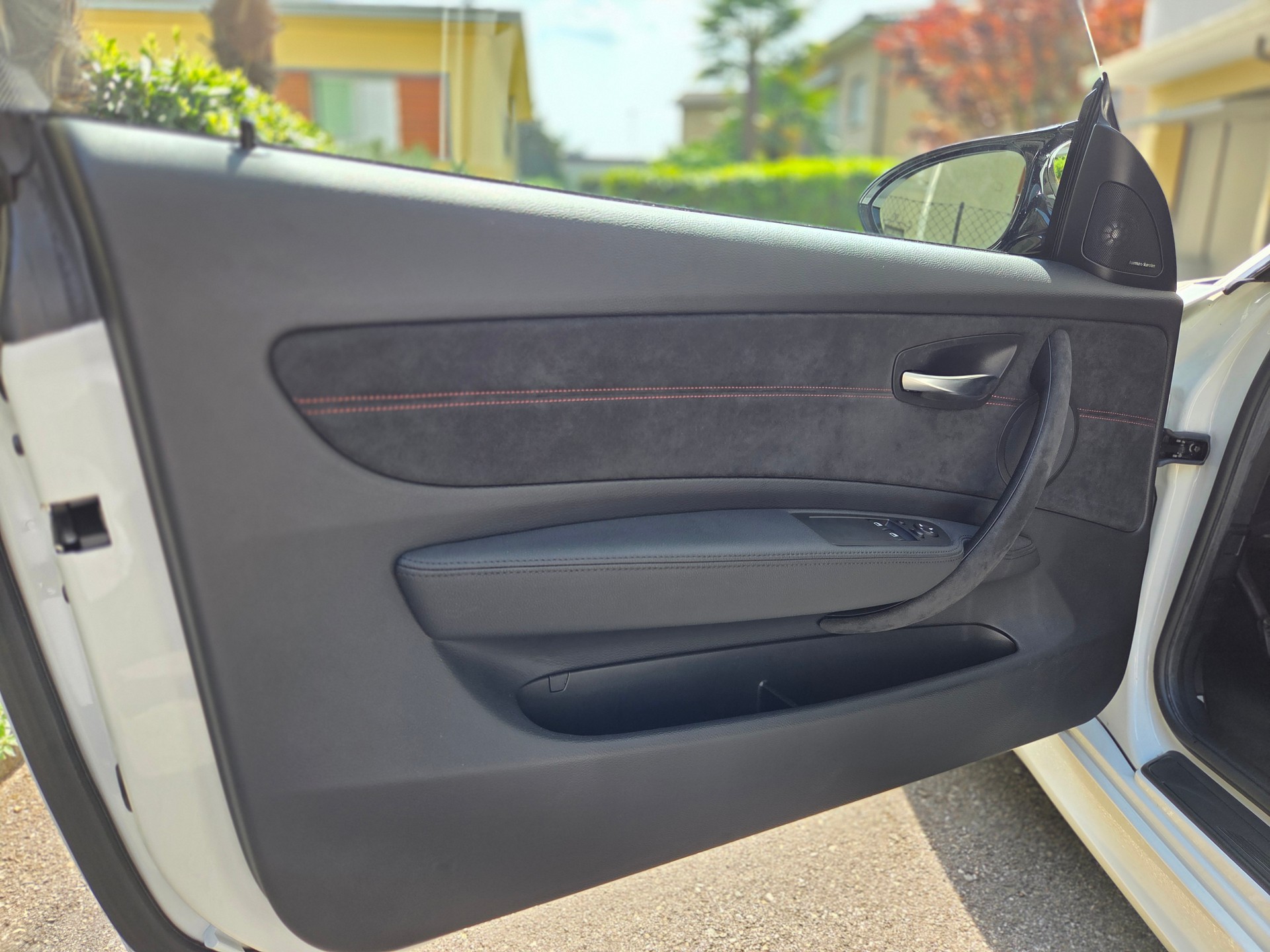 BMW 1er M Coupé-image-9