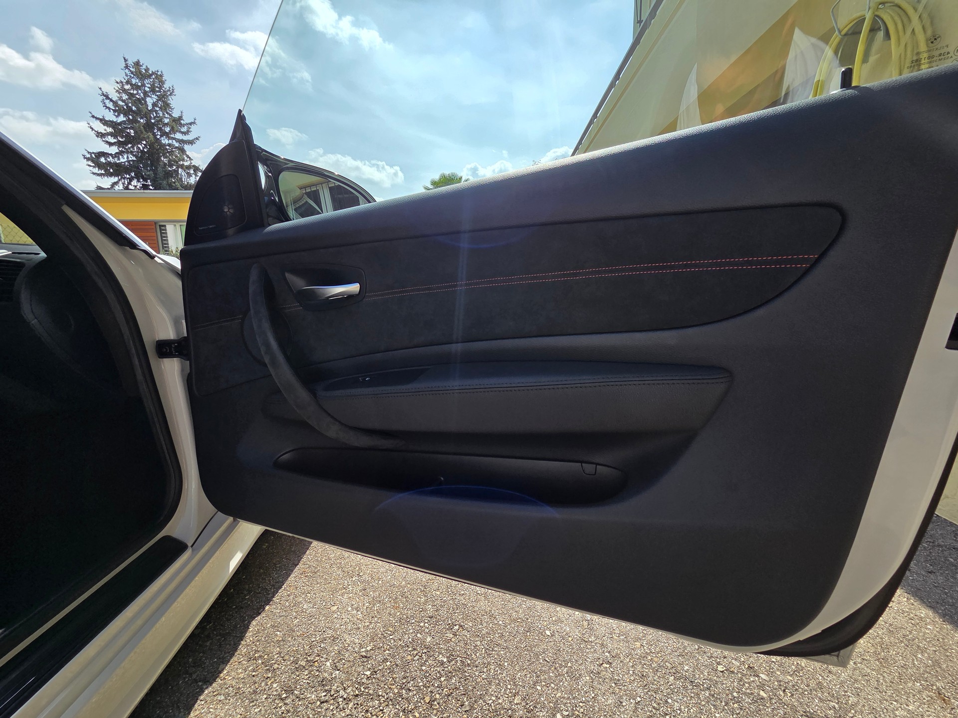 BMW 1er M Coupé-image-10