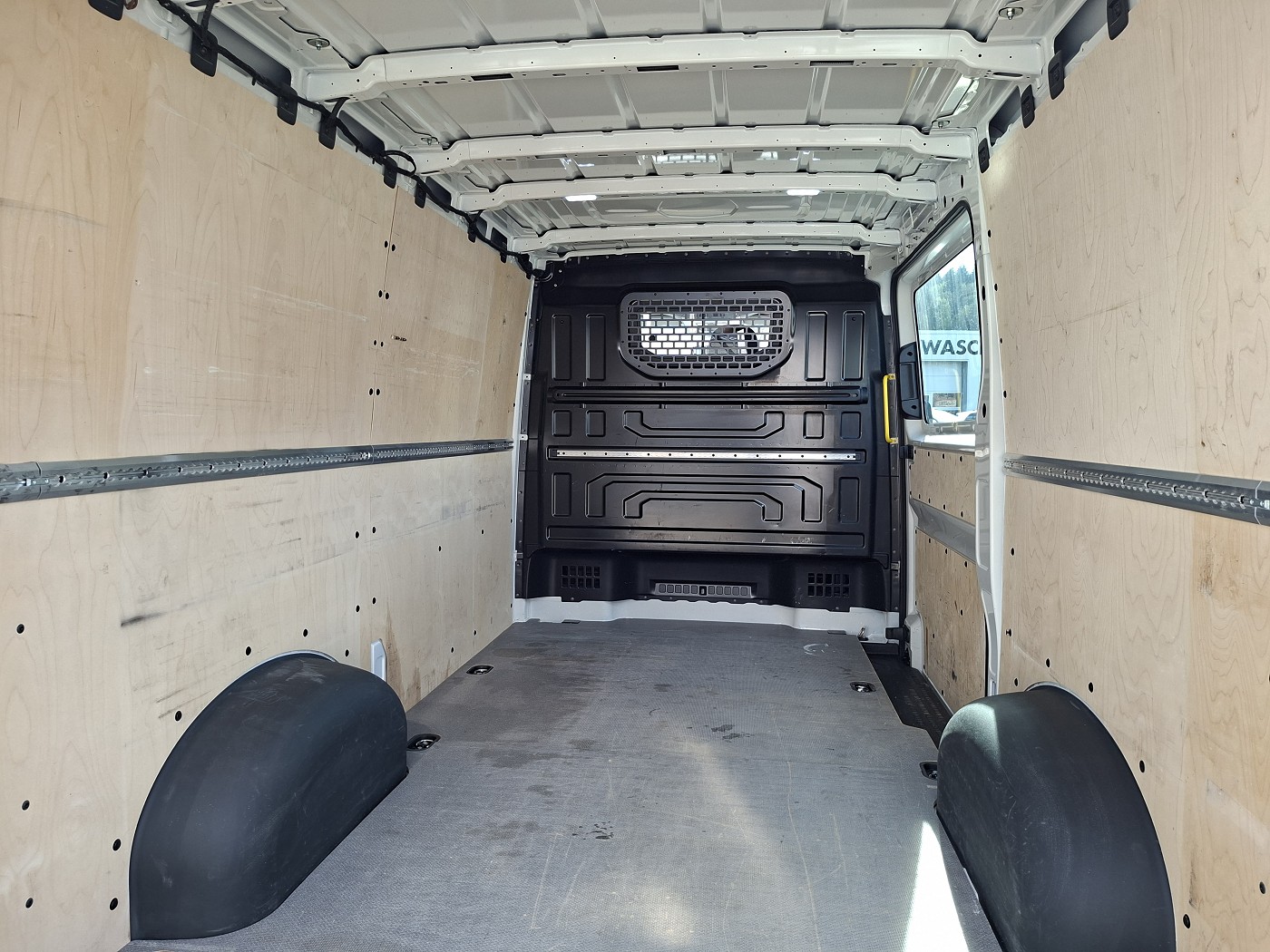 VW Crafter 35 2.0 BiTDI Entry L3-image-19