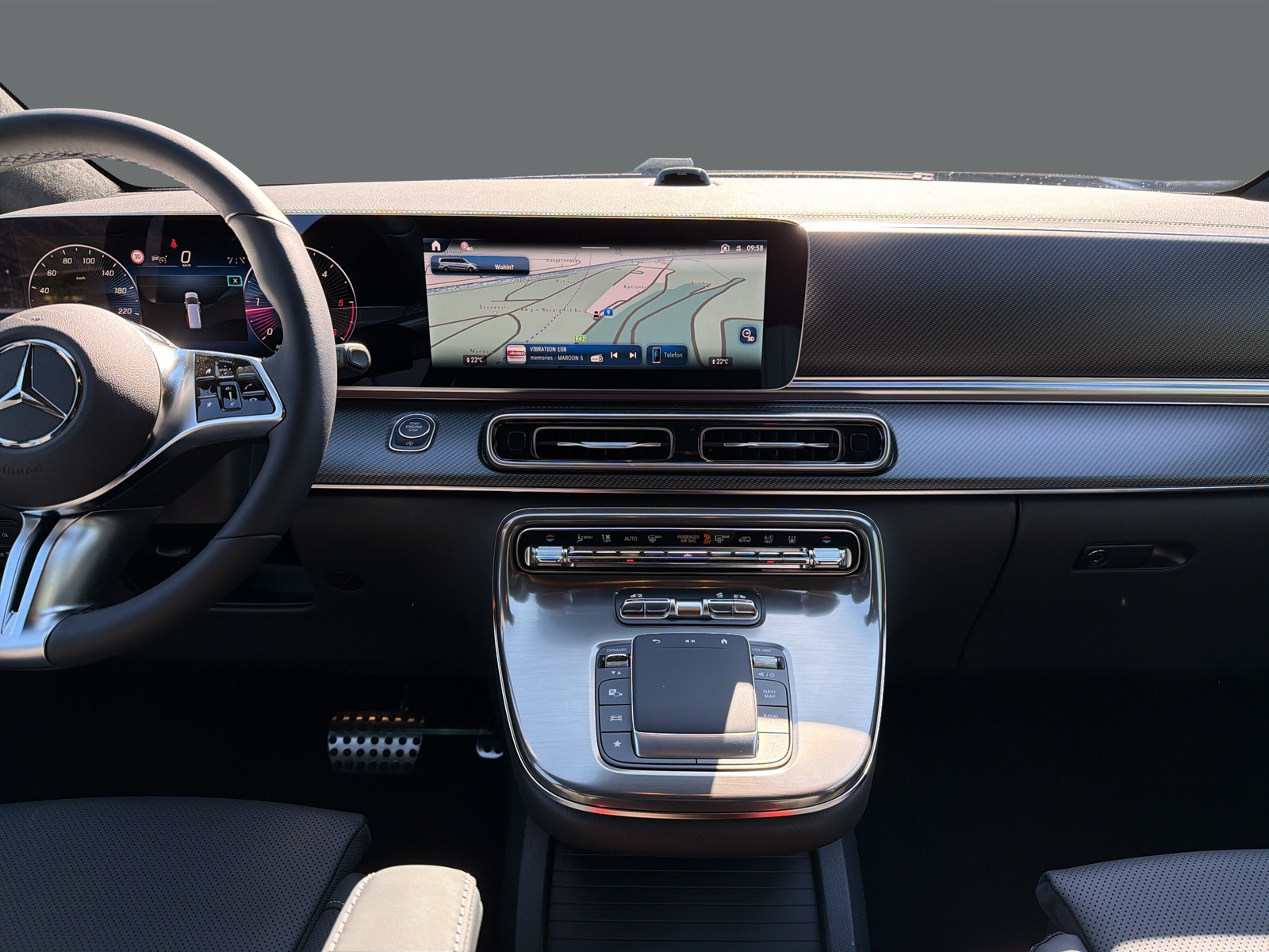 MERCEDES-BENZ V 300 d lang 4Matic Swiss Edition 9G-Tronic-image-14