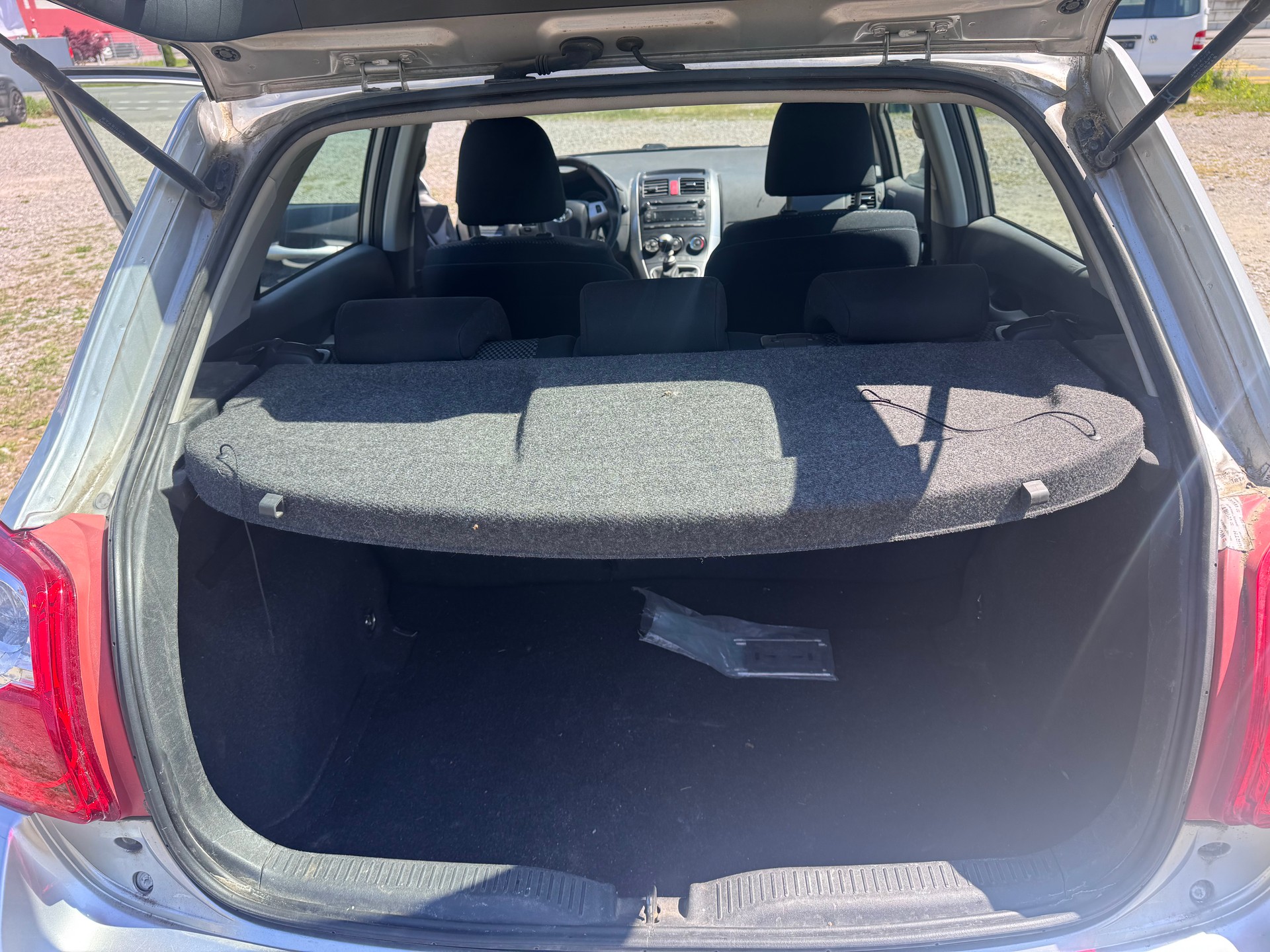TOYOTA Auris 1.6 Linea Luna-image-11