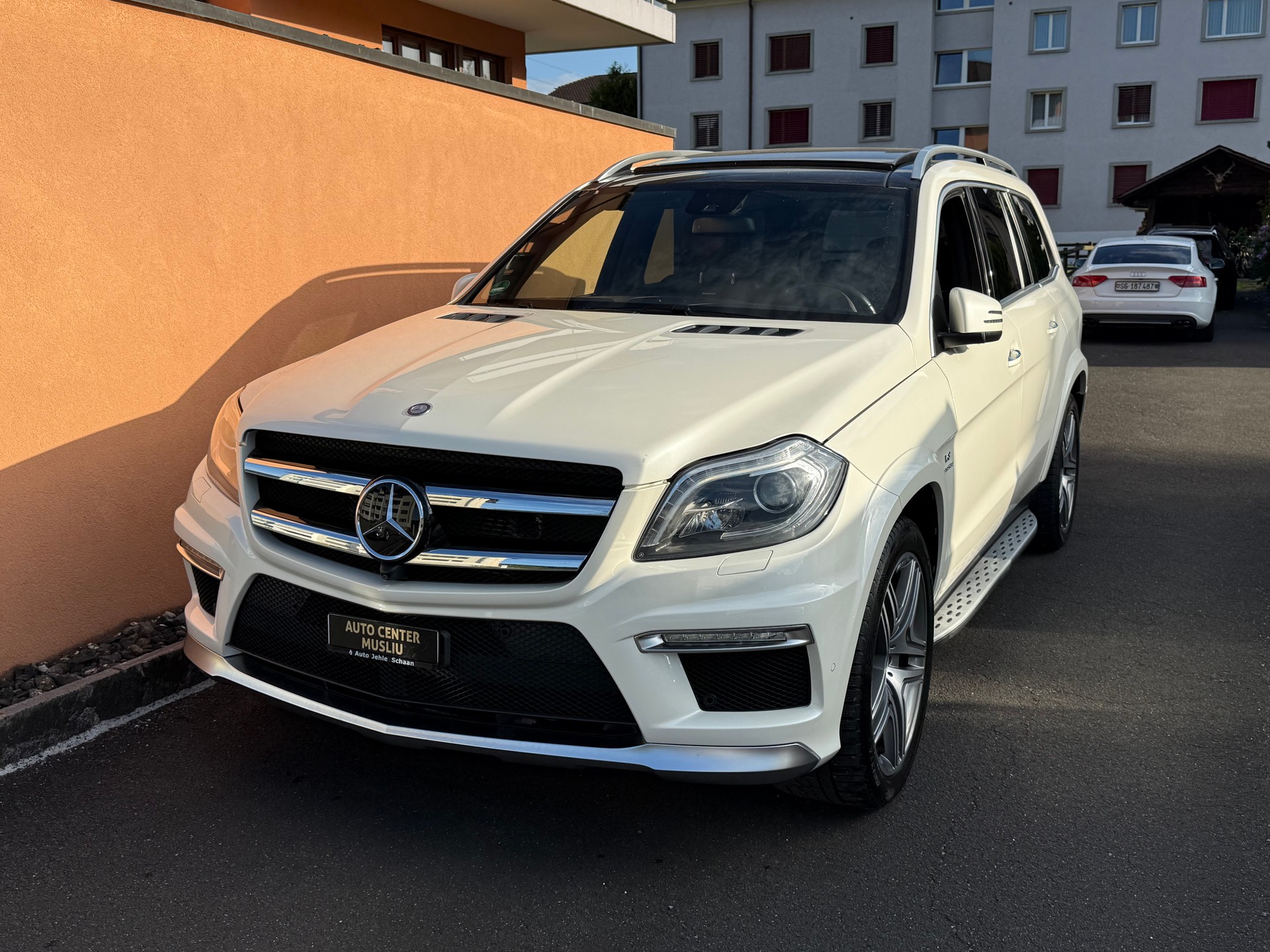 MERCEDES-BENZ GL 63 AMG 4Matic Speedshift Plus 7G-Tronic-image-1