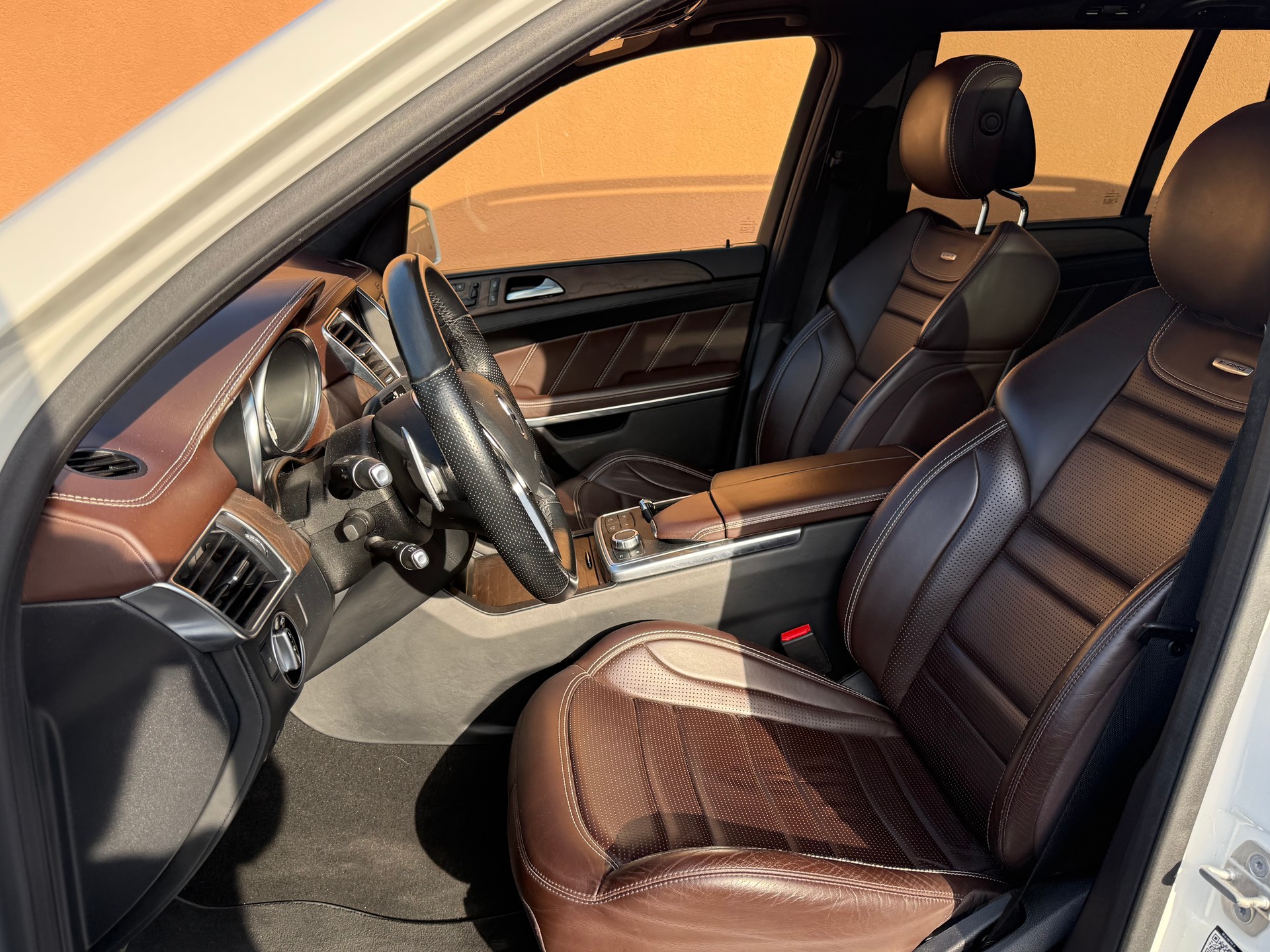 MERCEDES-BENZ GL 63 AMG 4Matic Speedshift Plus 7G-Tronic-image-12