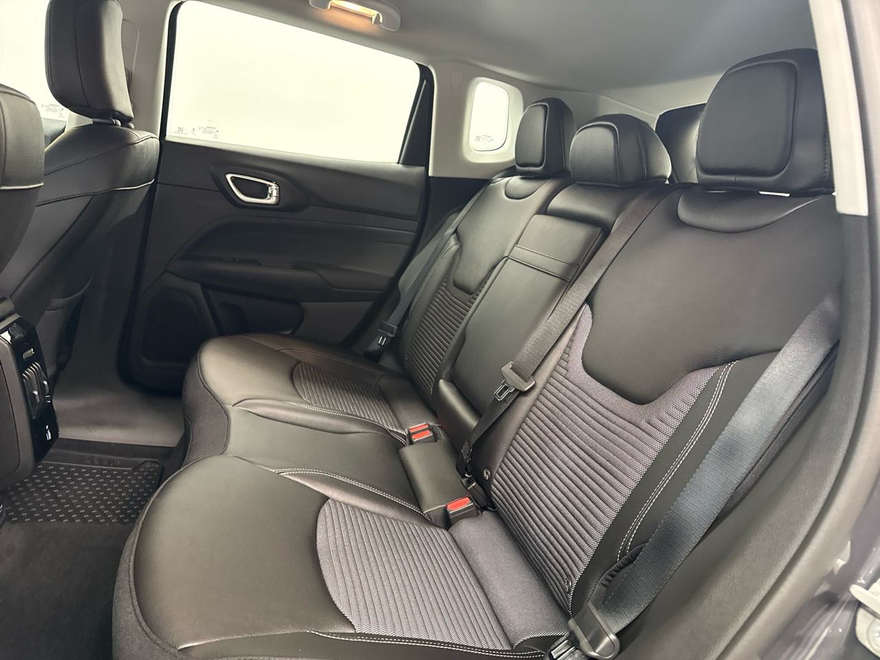 JEEP Compass 4x2 1.5 T MHEV Altitude-image-12